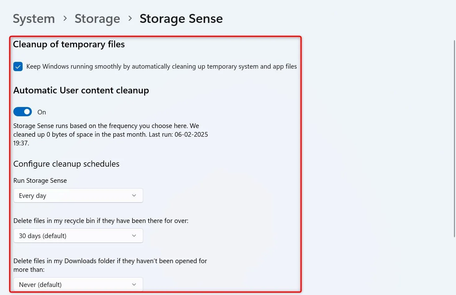 Các tùy chọn cấu hình Storage Sense trong cài đặt Windows 11 để tự động dọn dẹp không gian lưu trữ