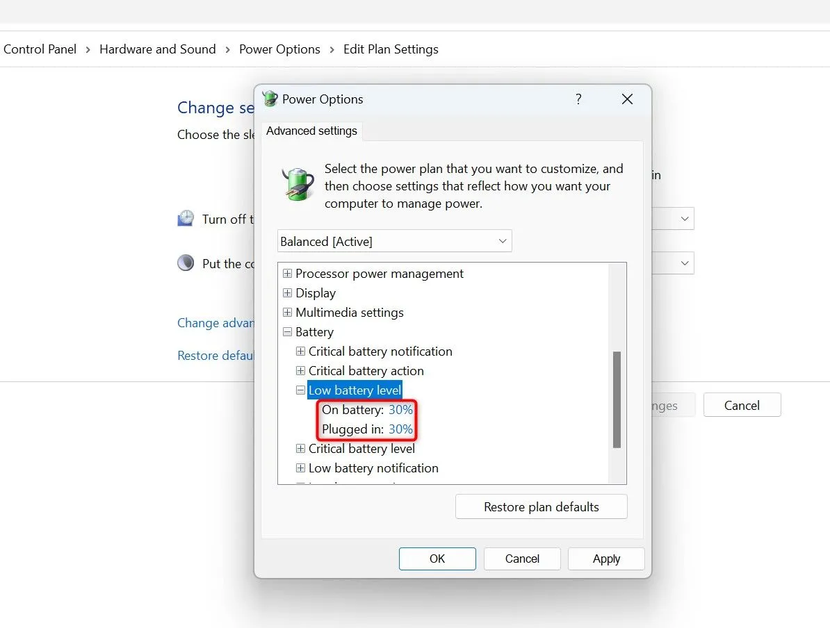 Cài đặt mức cảnh báo pin yếu trong Power Options trên Windows 11