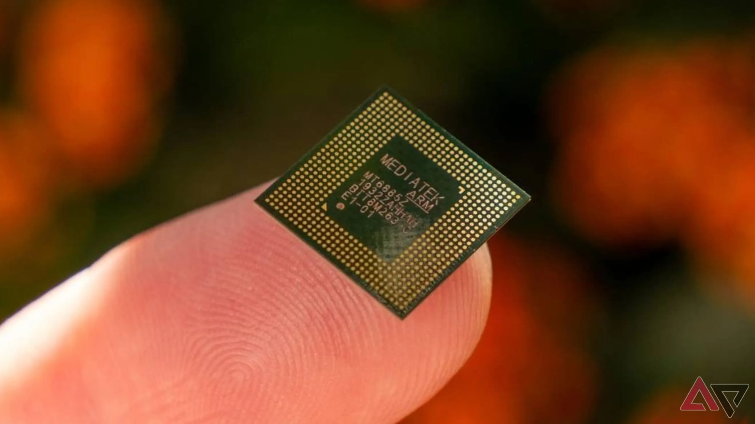 Chipset MediaTek Dimensity, vi xử lý cung cấp hiệu năng cho Motorola Edge 2025.