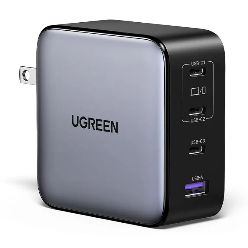 Hình ảnh củ sạc USB-C đa cổng của UGREEN.