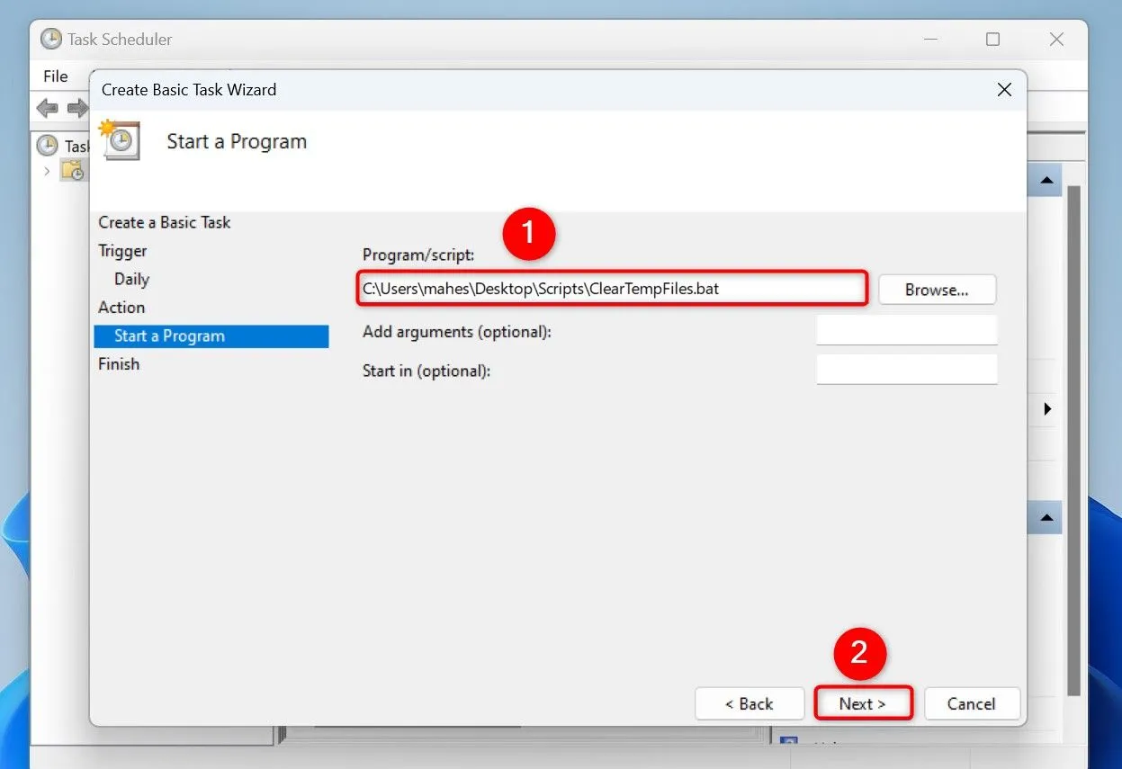 Nhập đường dẫn đầy đủ đến file batch (.bat) xóa file tạm để Task Scheduler thực thi
