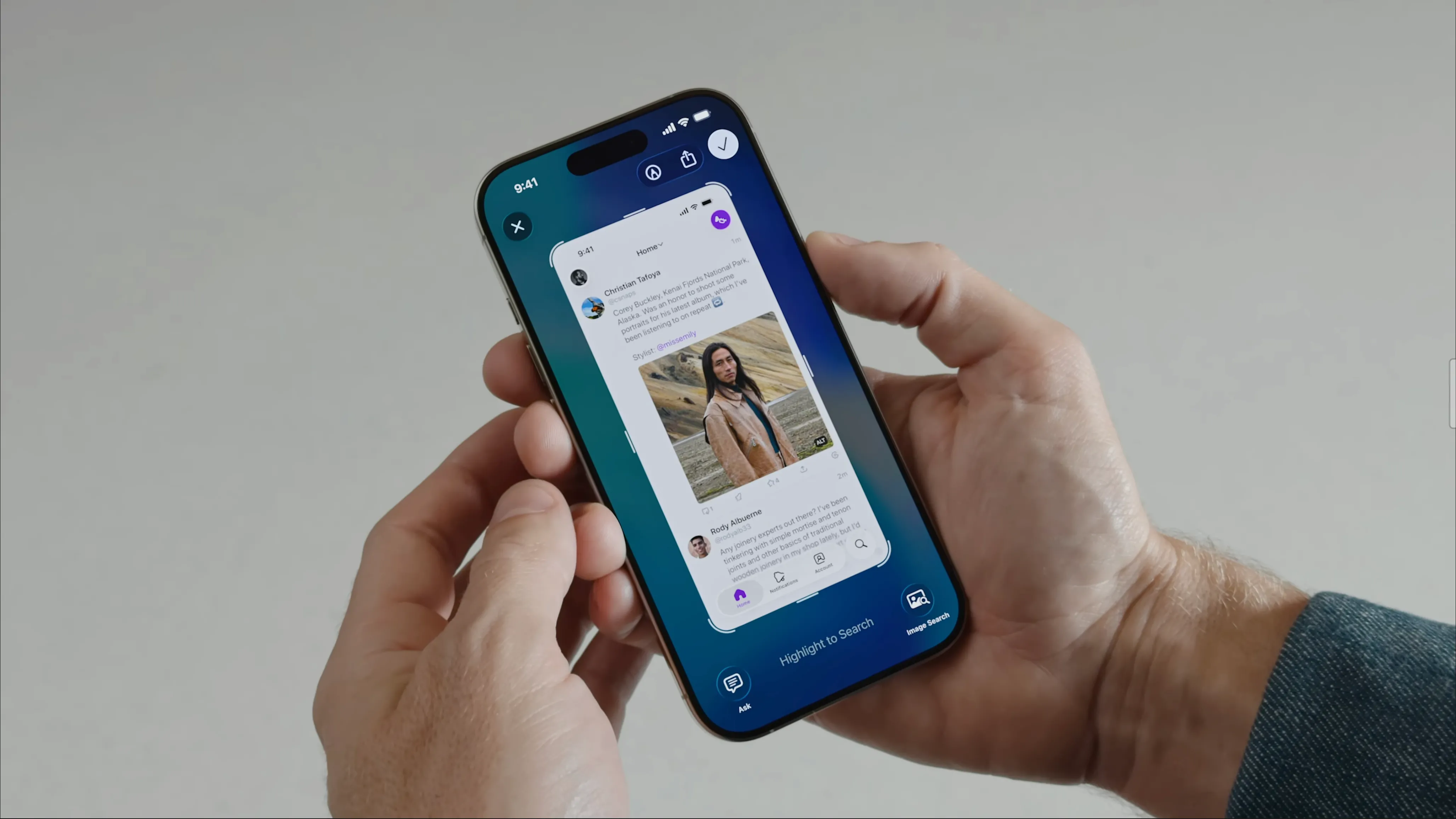 Sử dụng Visual Intelligence trên toàn màn hình và tích hợp tính năng &quot;Ask ChatGPT&quot; trong iOS 26.