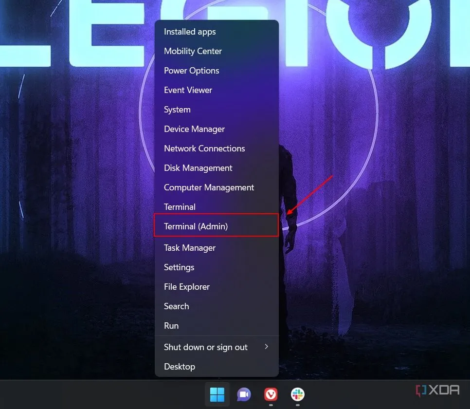 Cách mở Windows Terminal với quyền quản trị viên từ menu Start trong Windows 11.