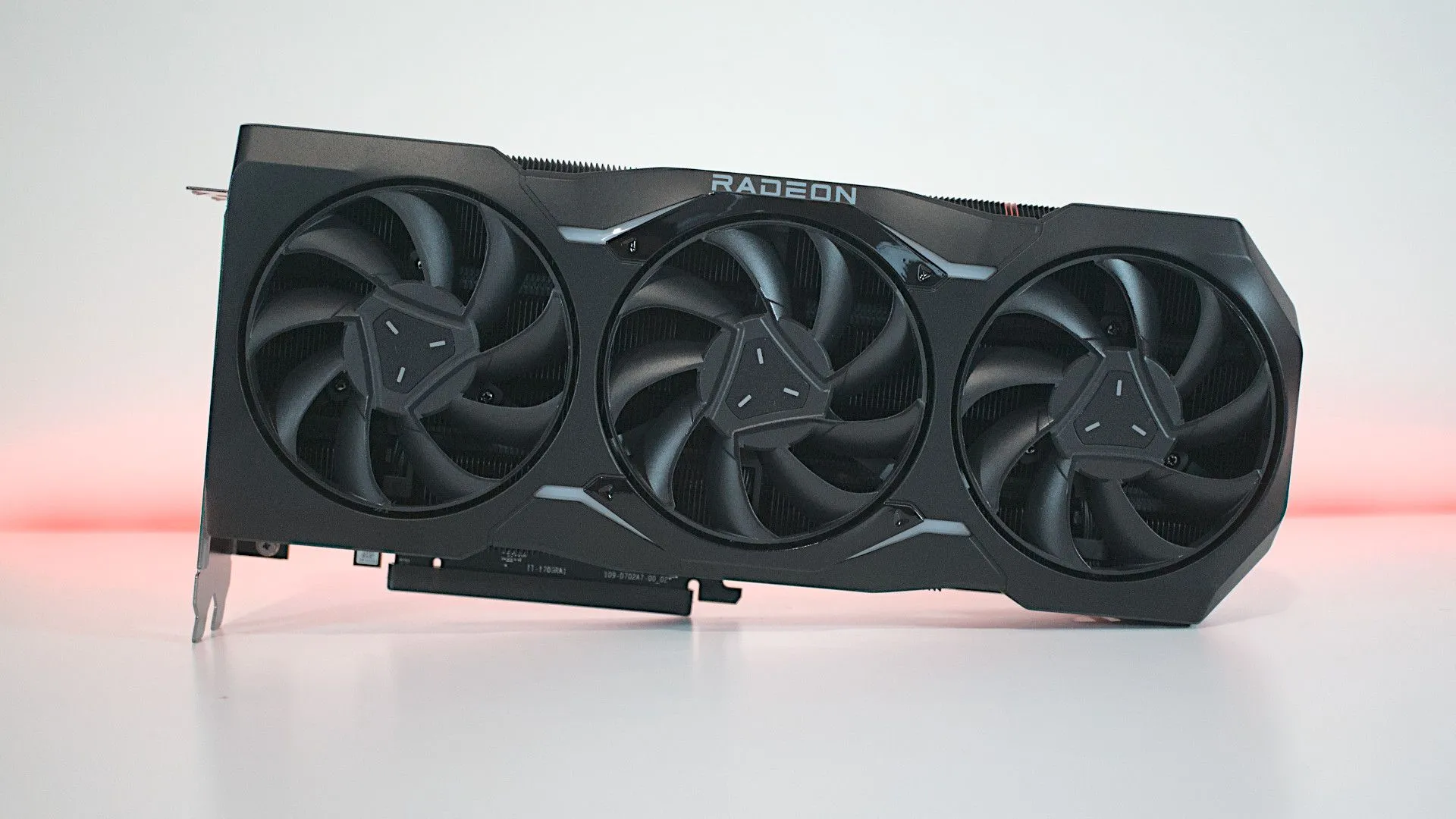 Card đồ họa tham chiếu AMD Radeon RX 7900 XTX