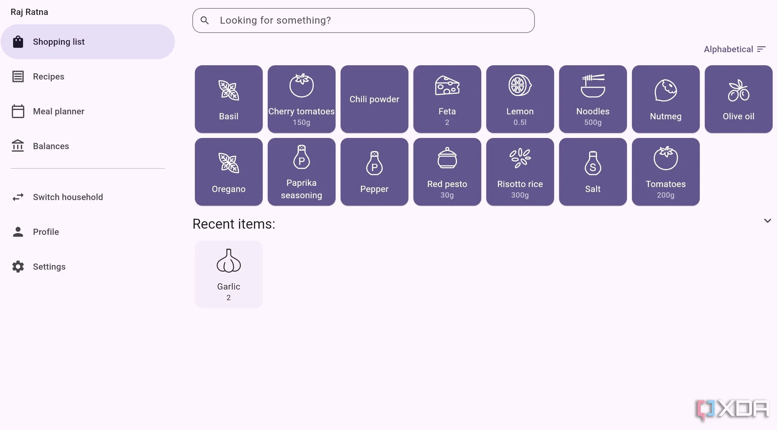 Giao diện chính KitchenOwl trên nền tảng web, hiển thị các mục quản lý bữa ăn, công thức và danh sách mua sắm.