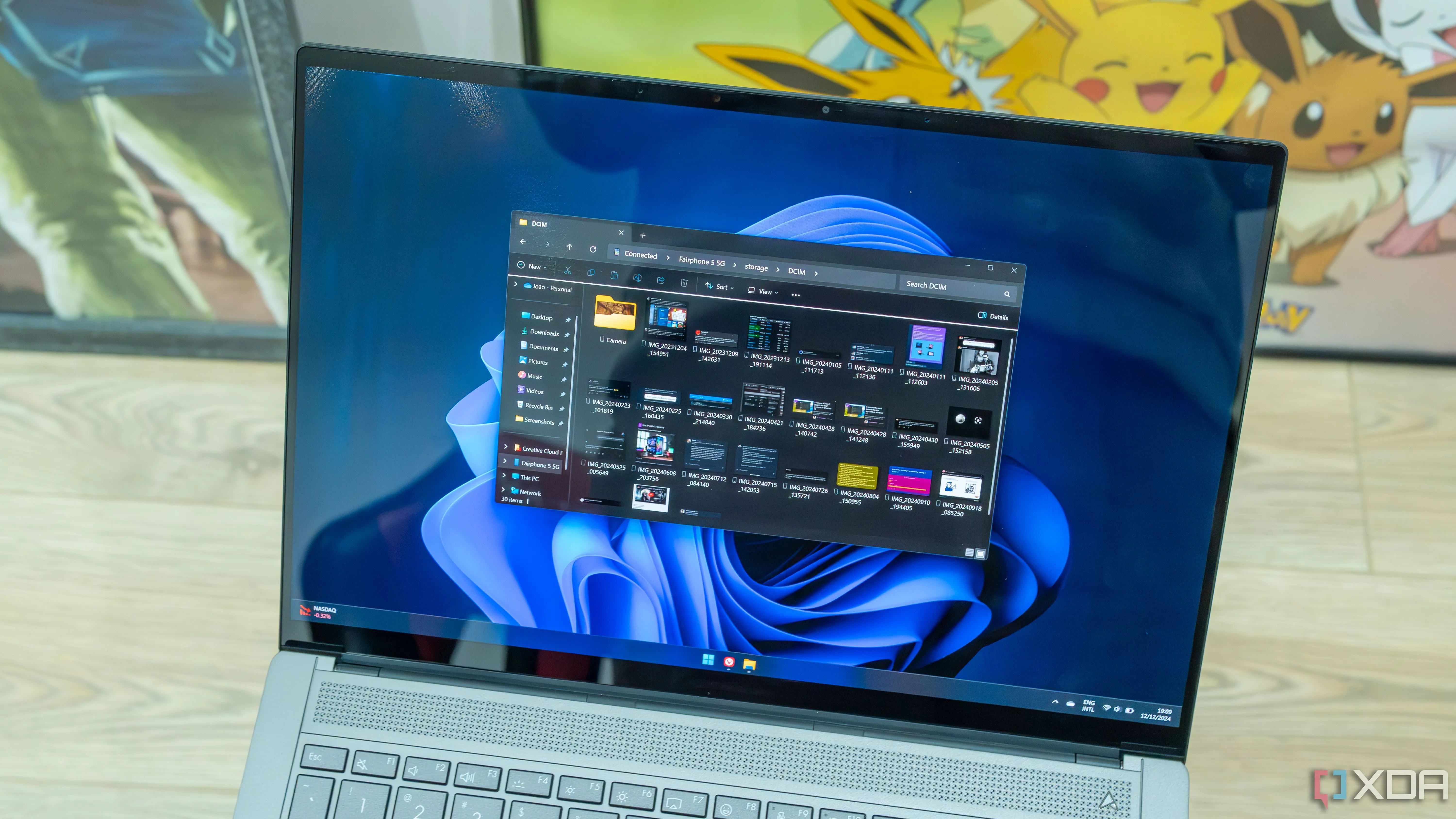 Giao diện File Explorer trên Windows 11 hiển thị các thư mục và cách truy cập file