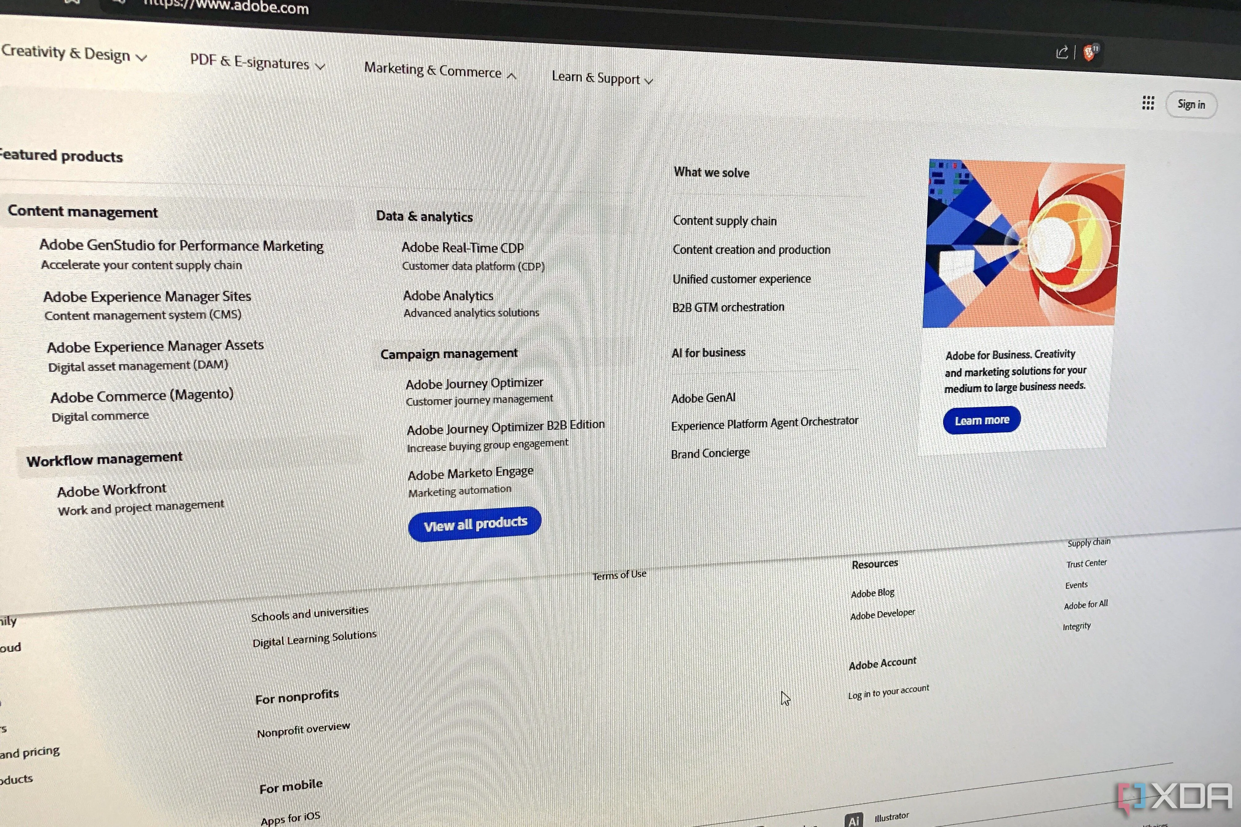 Giao diện phần mềm Adobe Marketing và Commerce, thể hiện sự dịch chuyển trọng tâm của Adobe từ người sáng tạo sang kinh doanh.