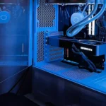 Hệ thống PC chơi game cấu hình cao với card RTX 3080 và CPU Ryzen 7 5700X sử dụng tản nhiệt AIO