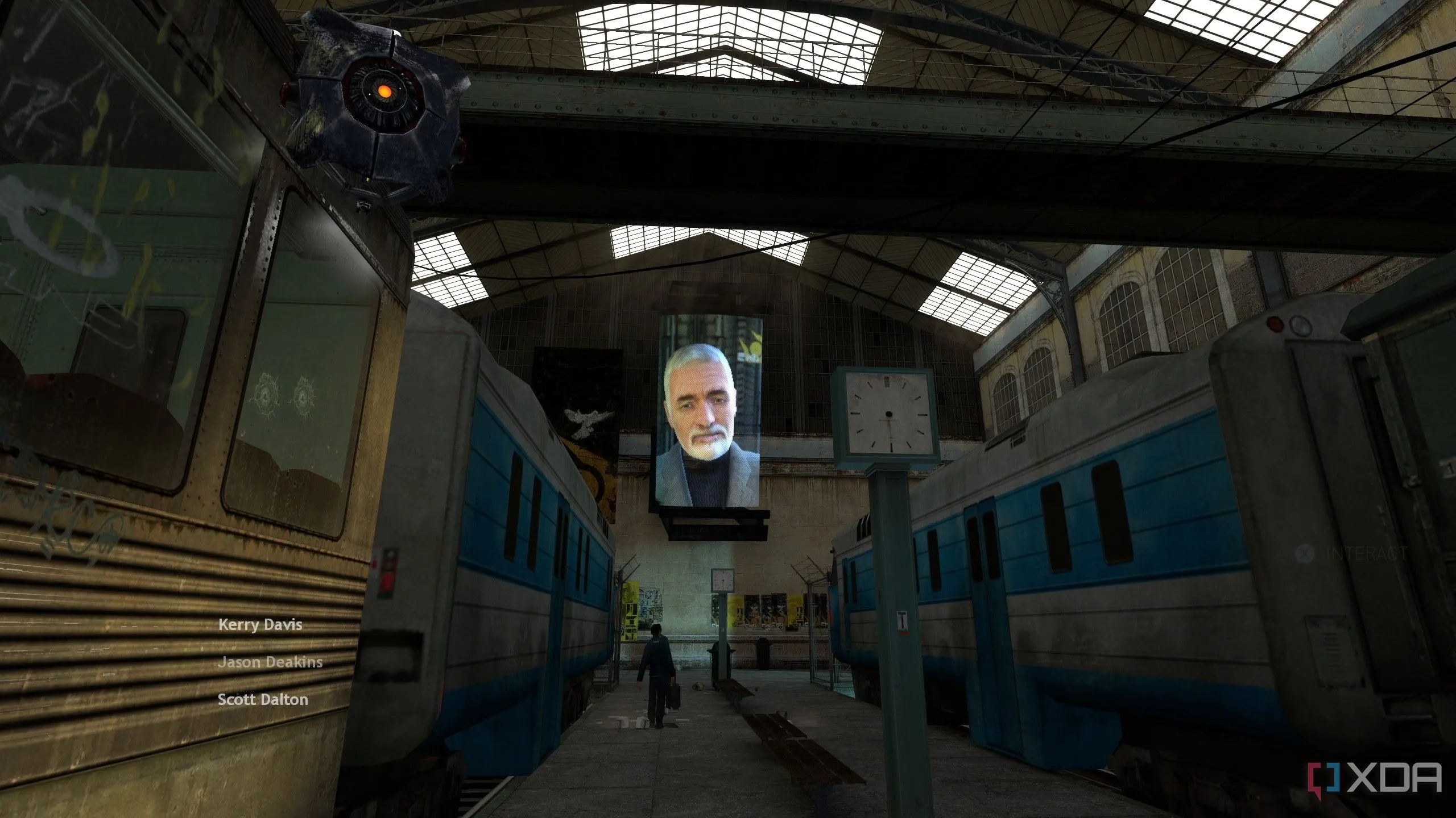 Hình ảnh cảnh mở đầu đáng nhớ trong Half-Life 2, thể hiện đồ họa tiên tiến thời bấy giờ