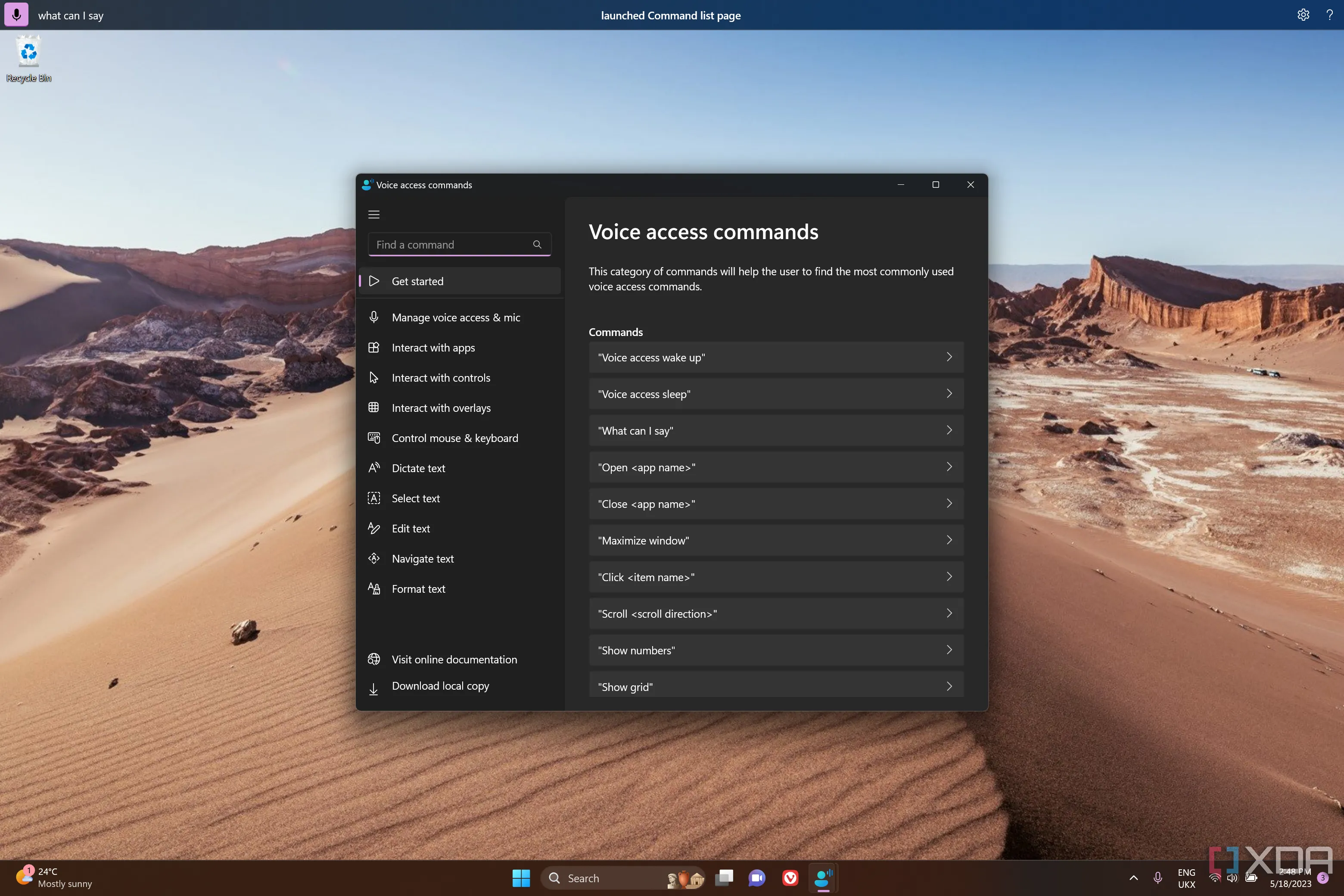 Màn hình desktop Windows 11 hiển thị danh sách các lệnh truy cập bằng giọng nói và thanh công cụ tương ứng, giúp điều khiển PC rảnh tay.