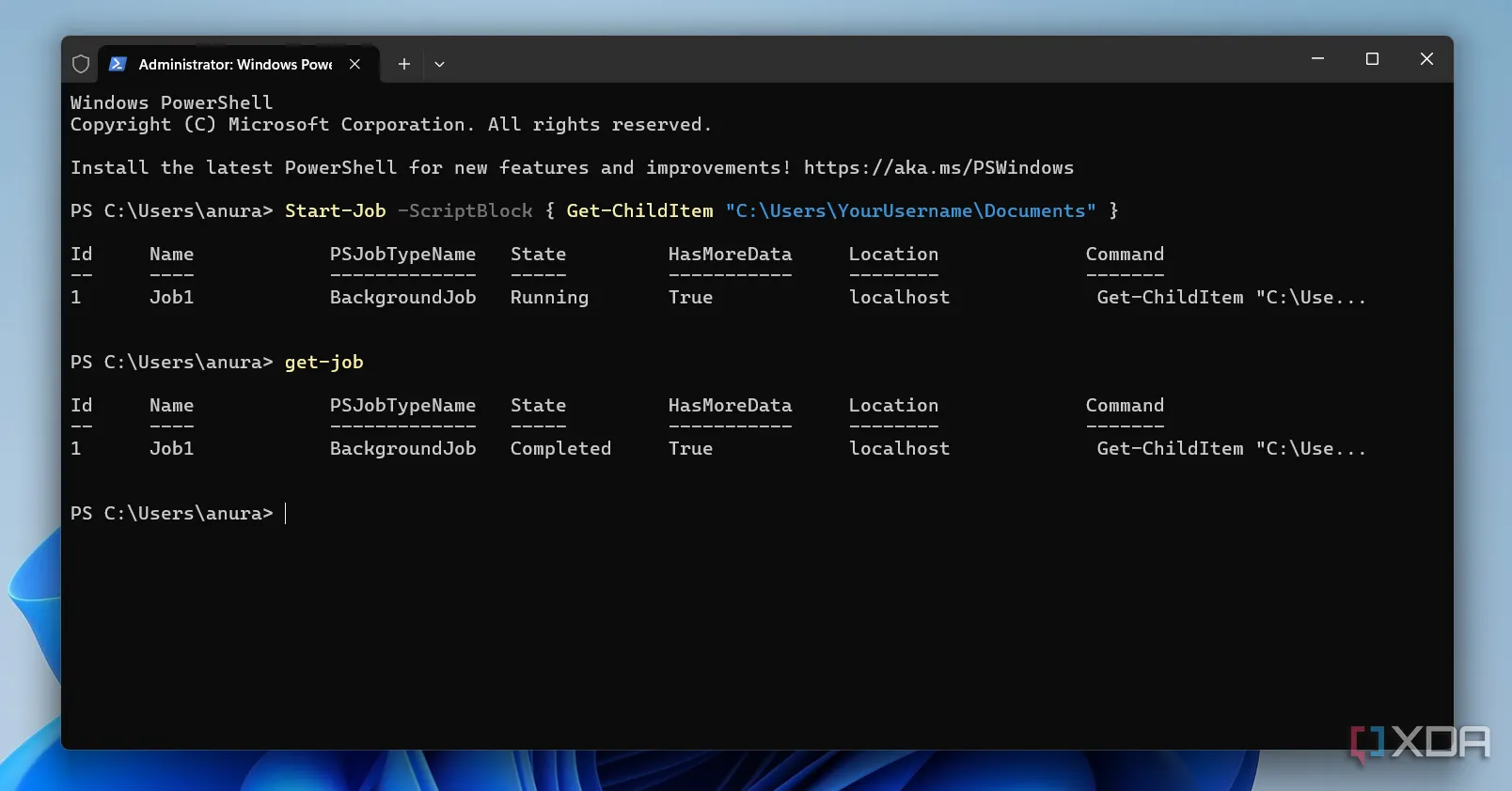 Màn hình PowerShell minh họa cách chạy một tác vụ nền