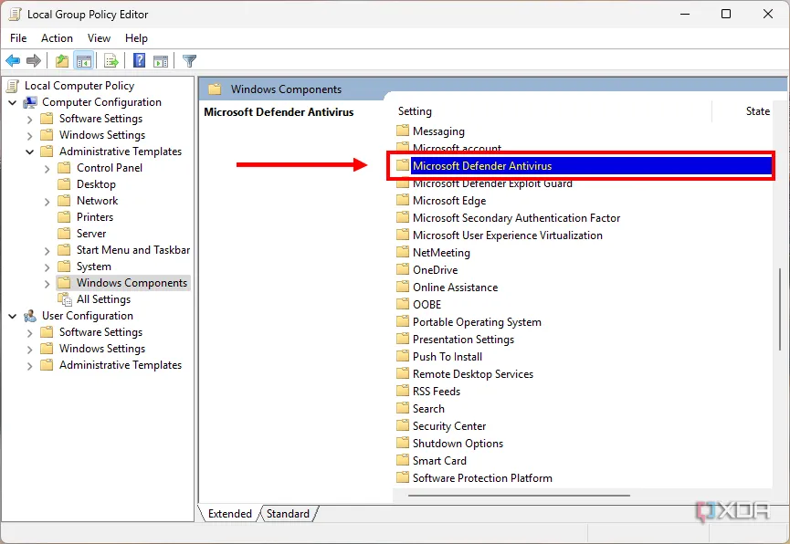 Trong Group Policy Editor, thư mục Microsoft Defender Antivirus được đánh dấu