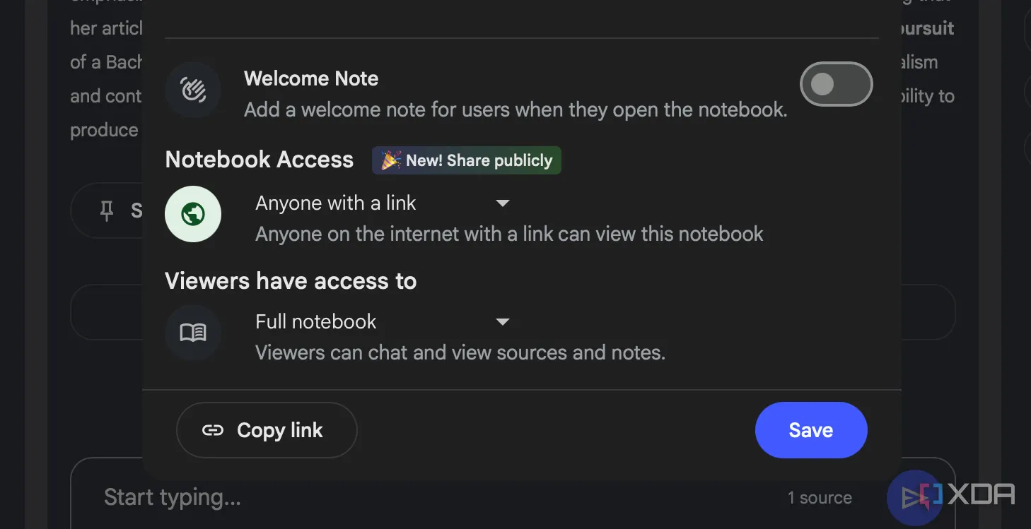 Ảnh chụp màn hình tính năng chia sẻ NotebookLM, hiển thị tùy chọn "Anyone with a link" để chia sẻ công khai.