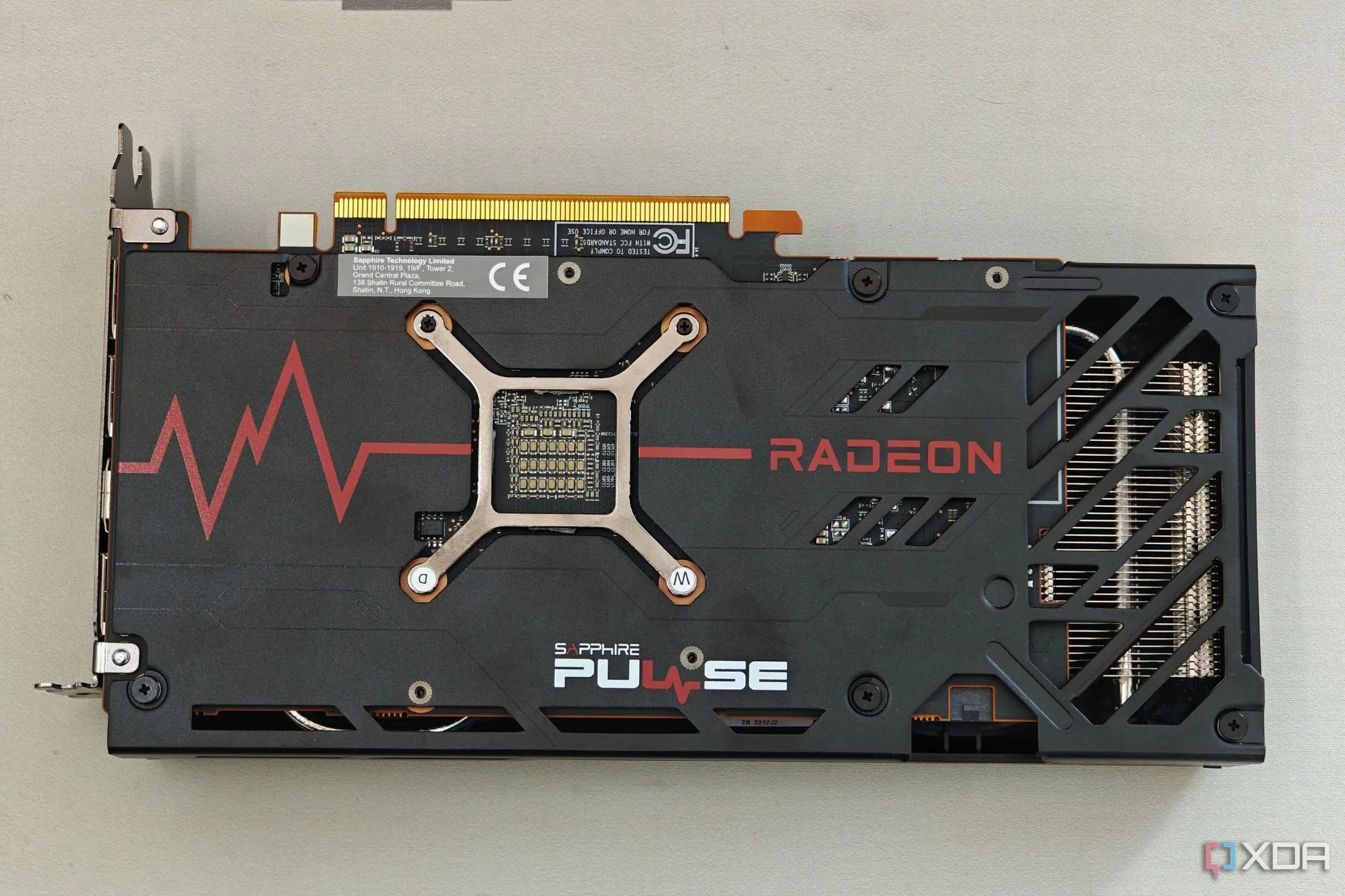 6 Lời Khuyên “Phản Khoa Học” Bạn Thường Nghe Khi Tự Build PC (Và Cách Tránh)