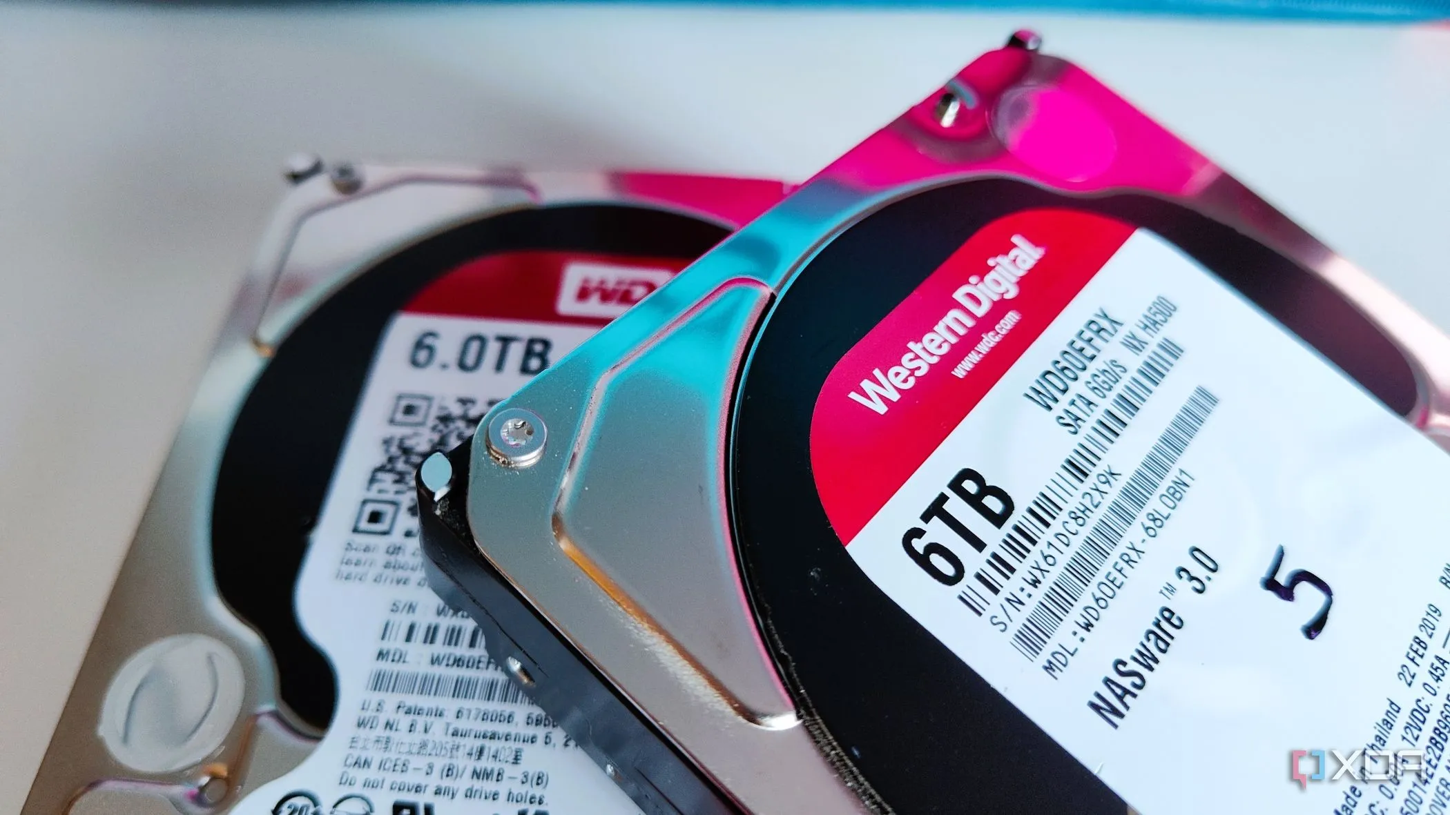 Các ổ cứng HDD xếp chồng lên nhau