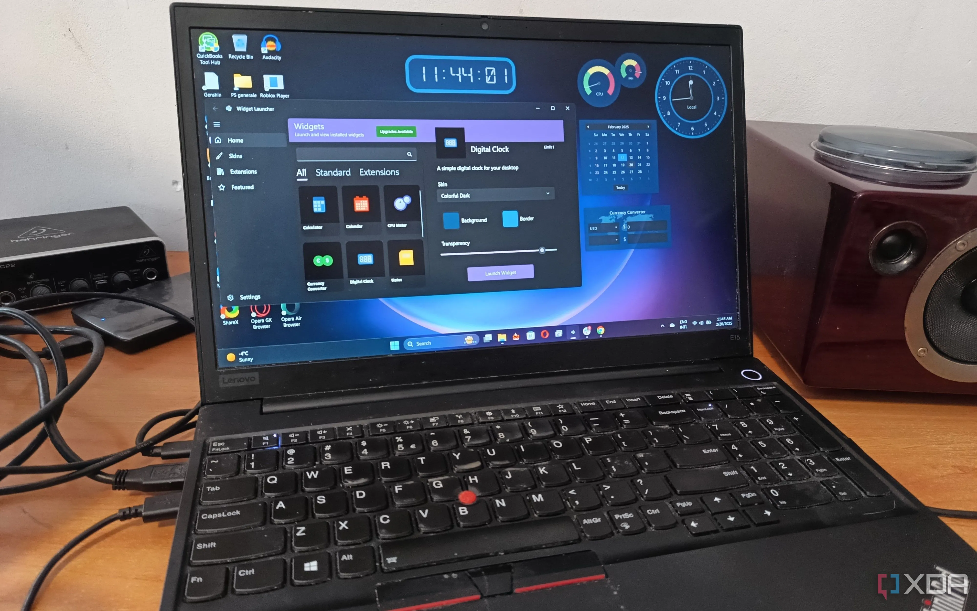 Các widget và tiện ích mở rộng trên Windows 11 so với khả năng của Applet và Desklet trong Linux Mint