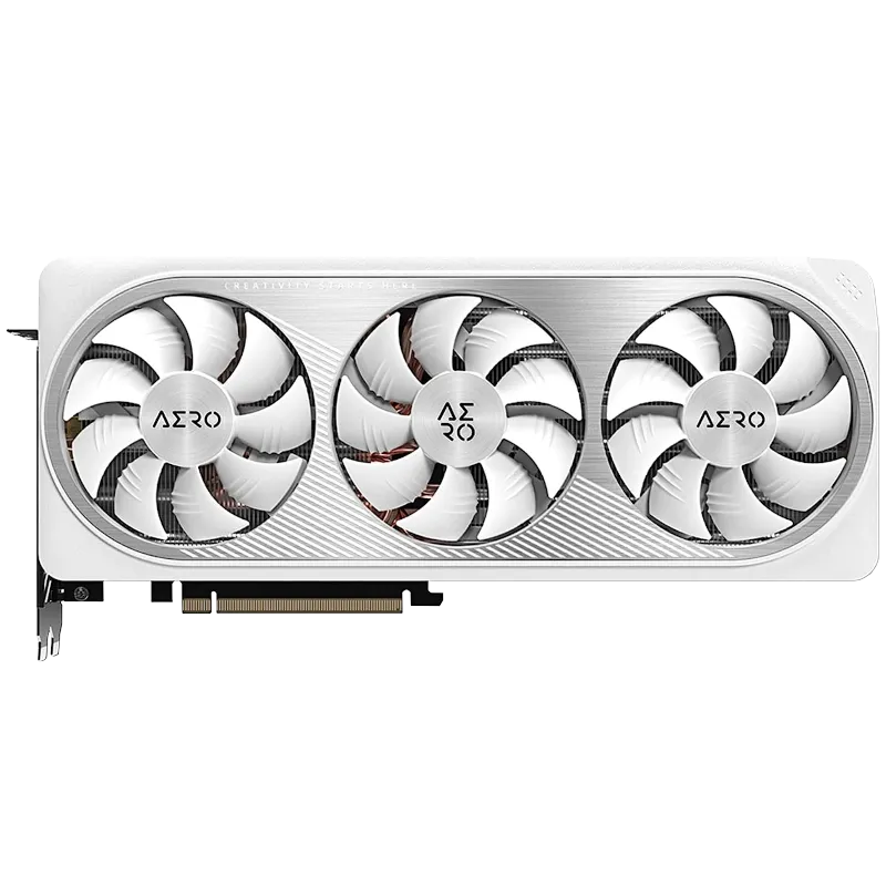 Card đồ họa Gigabyte GeForce RTX 4070 AERO màu trắng bạc, với ba quạt tản nhiệt, mang lại hiệu năng cao và thiết kế sang trọng cho bộ PC gaming.