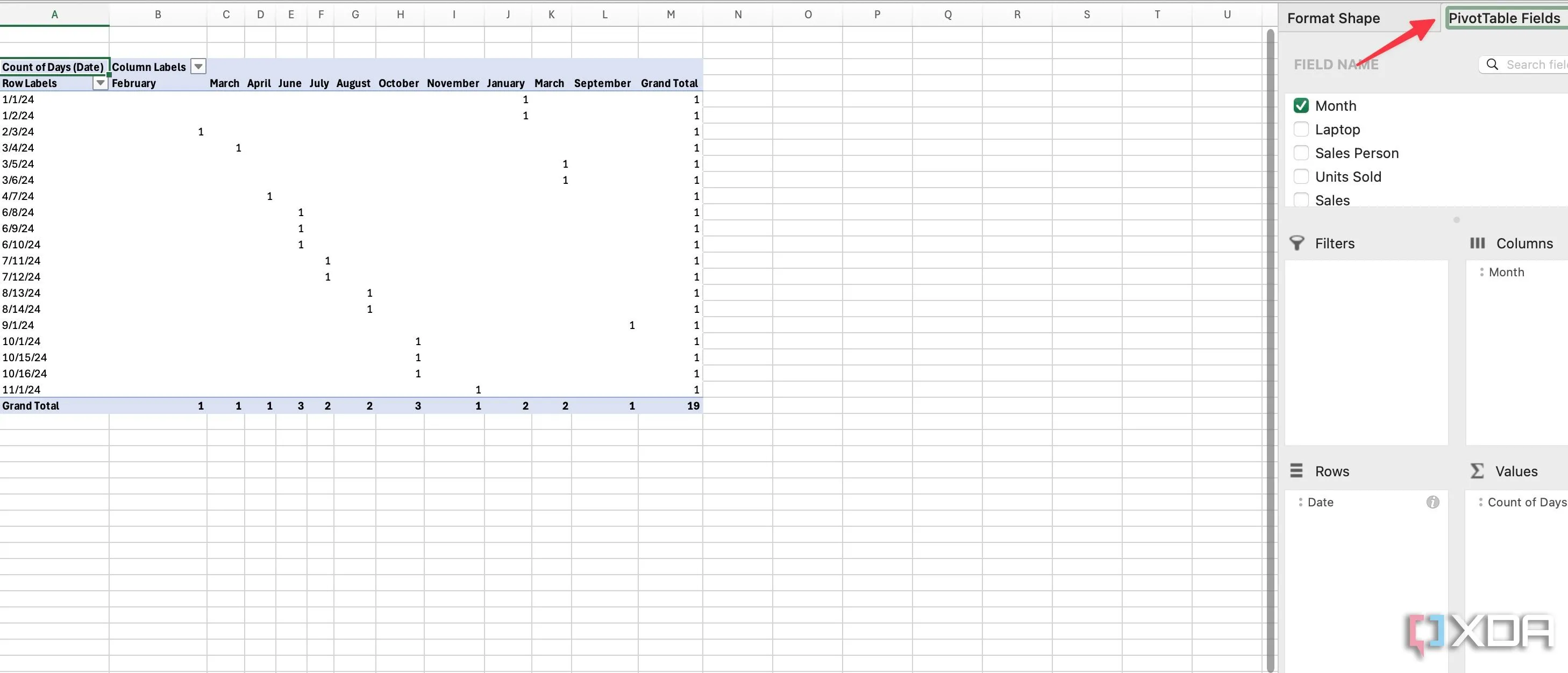 Chọn các trường dữ liệu để xây dựng PivotTable phân tích trong Excel