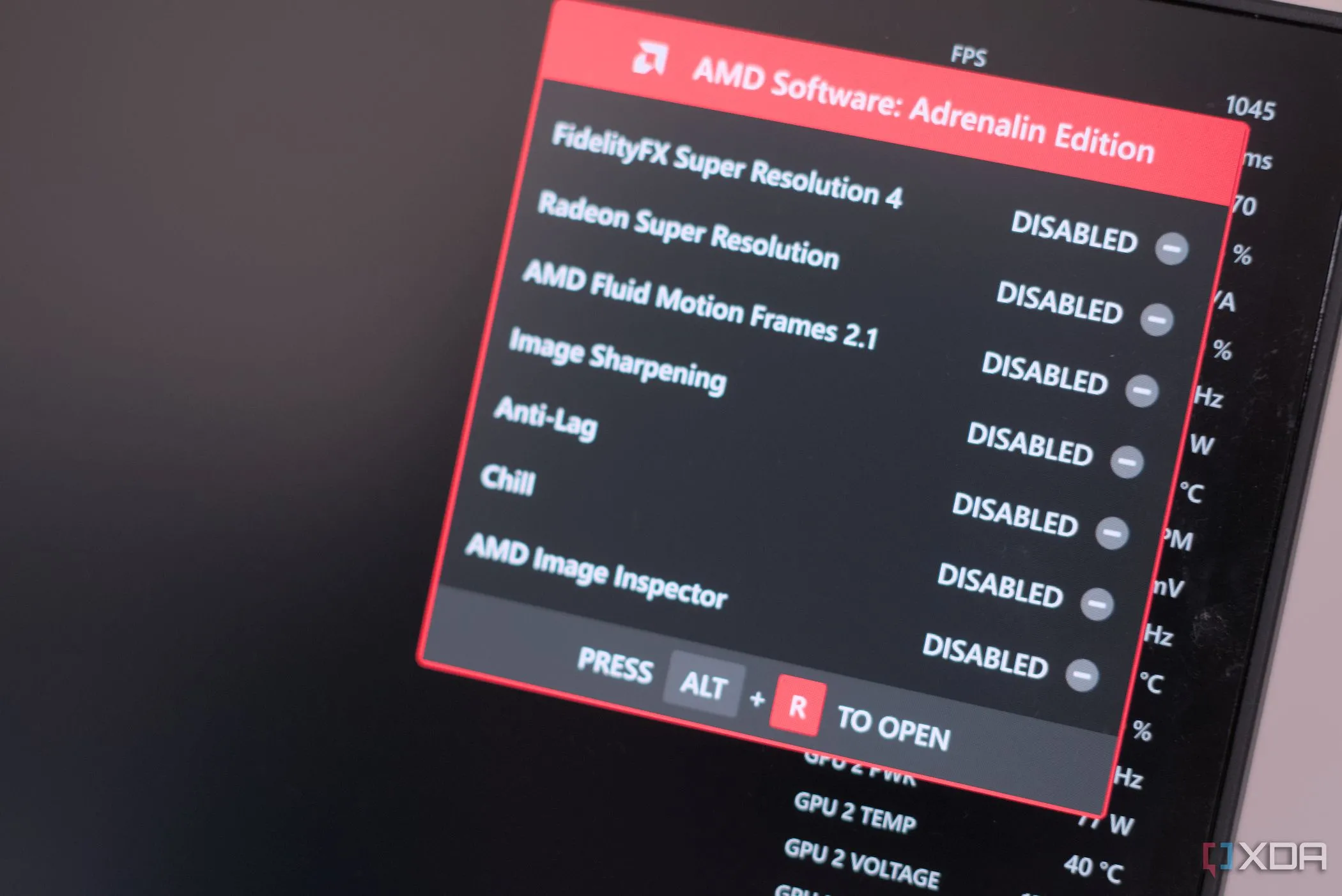 Cửa sổ thông báo kích hoạt công nghệ AMD FidelityFX Super Resolution 4 (FSR 4) trong game