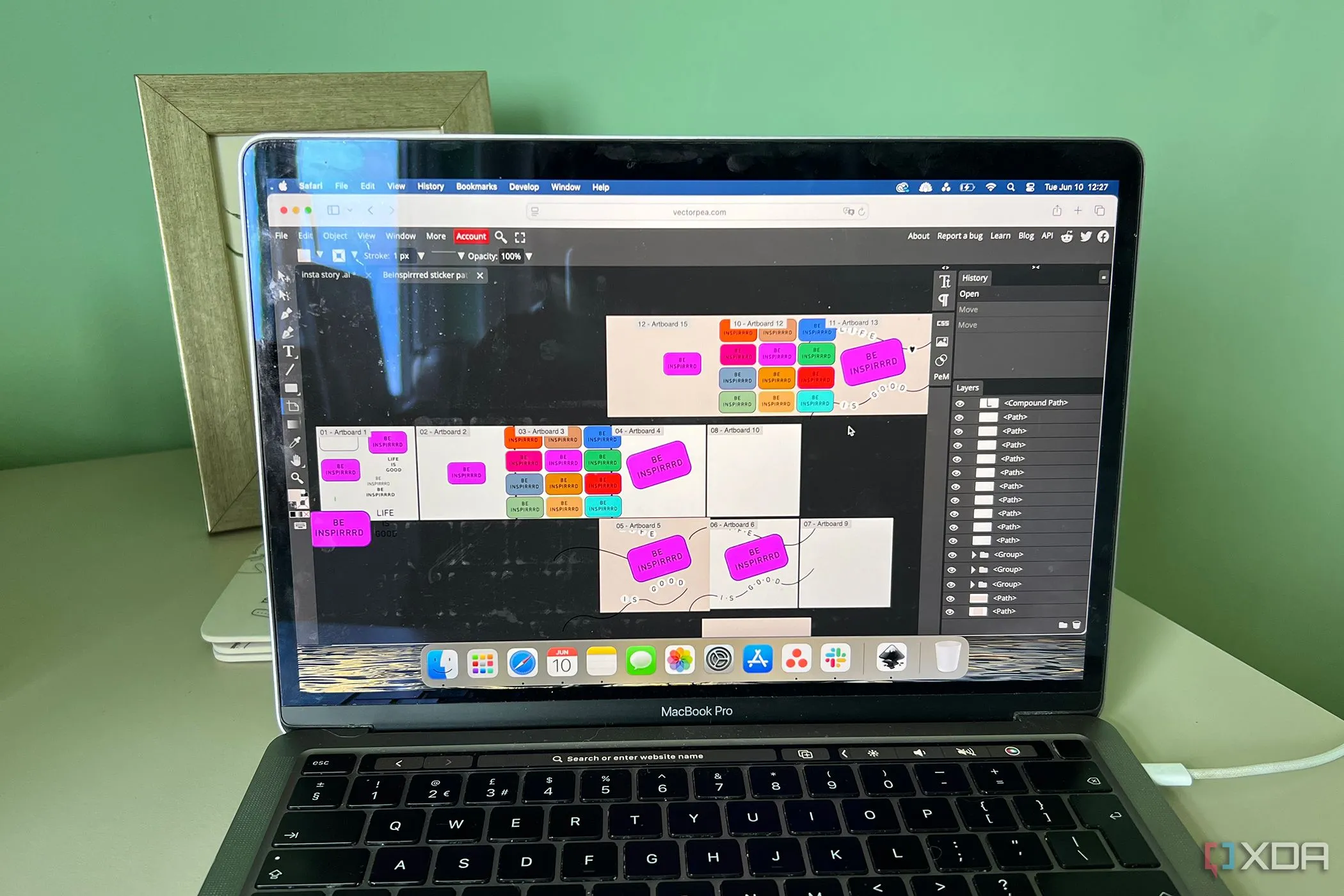 Dự án Vectorpea trên MacBook, logo Inkscape