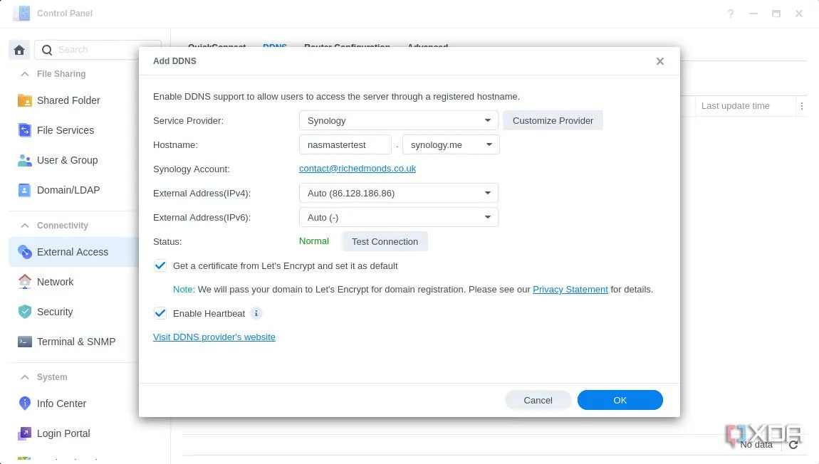 Form thêm DDNS mới trong Synology DSM 7, với các trường thông tin hostname và nhà cung cấp dịch vụ.