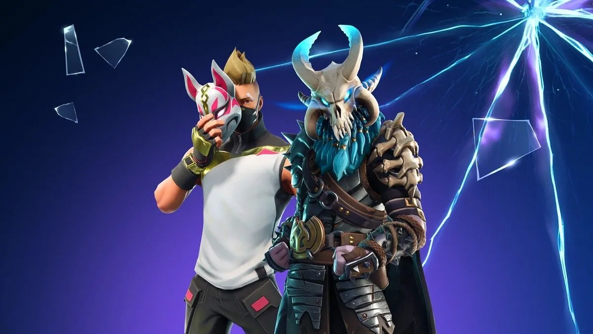 Fortnite Mobile đang chạy trên các mẫu điện thoại Razer Phone và OnePlus 6, minh họa tính khả dụng đa nền tảng.