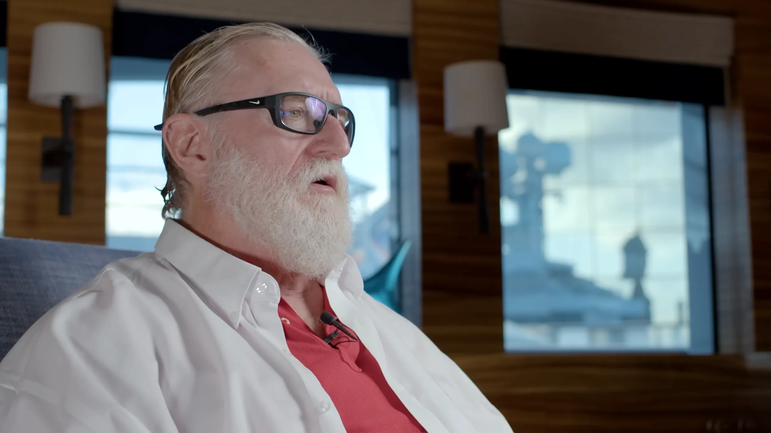 Gabe Newell phát biểu trong phim tài liệu kỷ niệm 20 năm Half-Life 2, gợi ý về tương lai của Half-Life