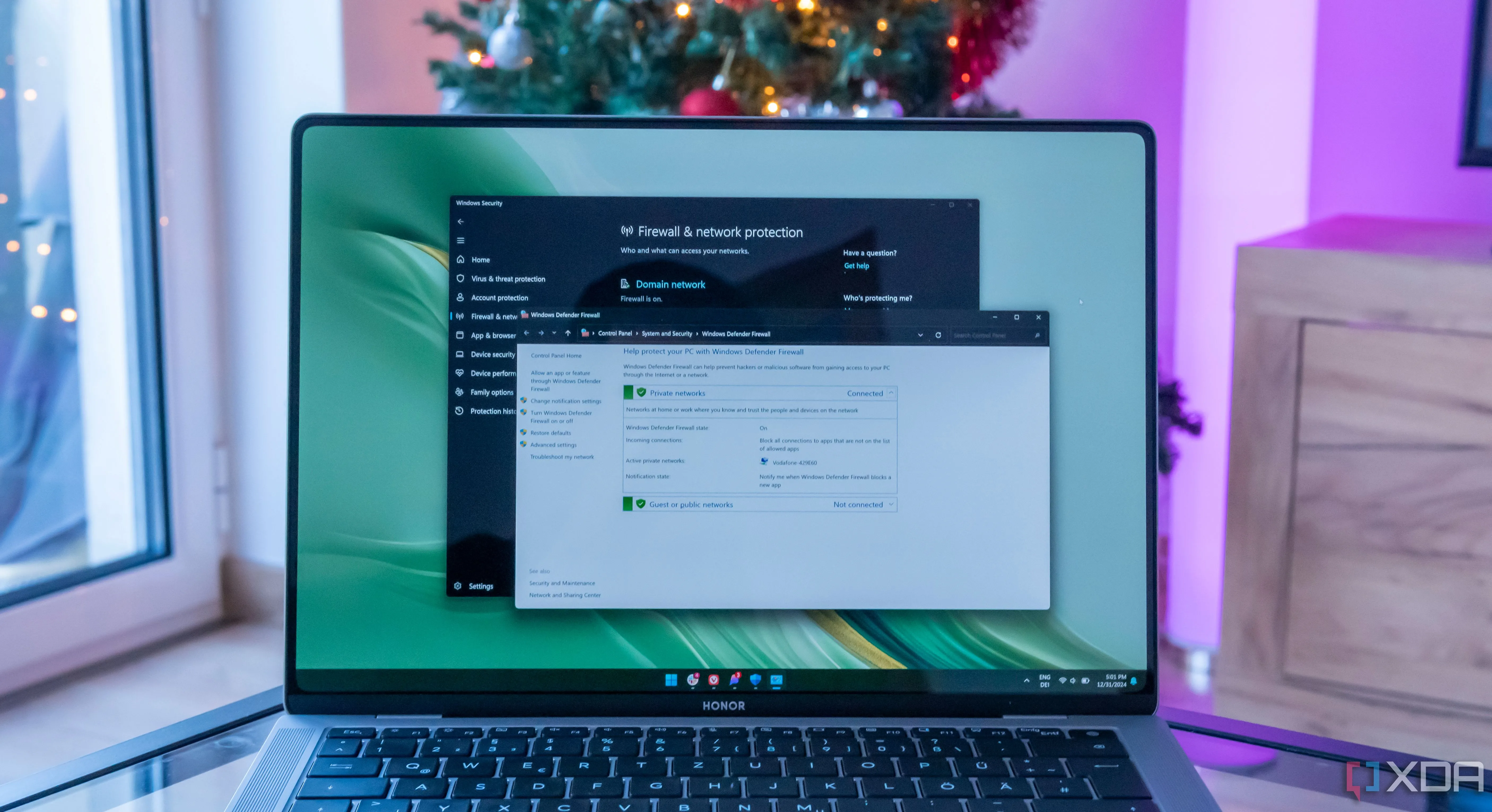 Giao diện cài đặt tường lửa Windows 11 trên laptop