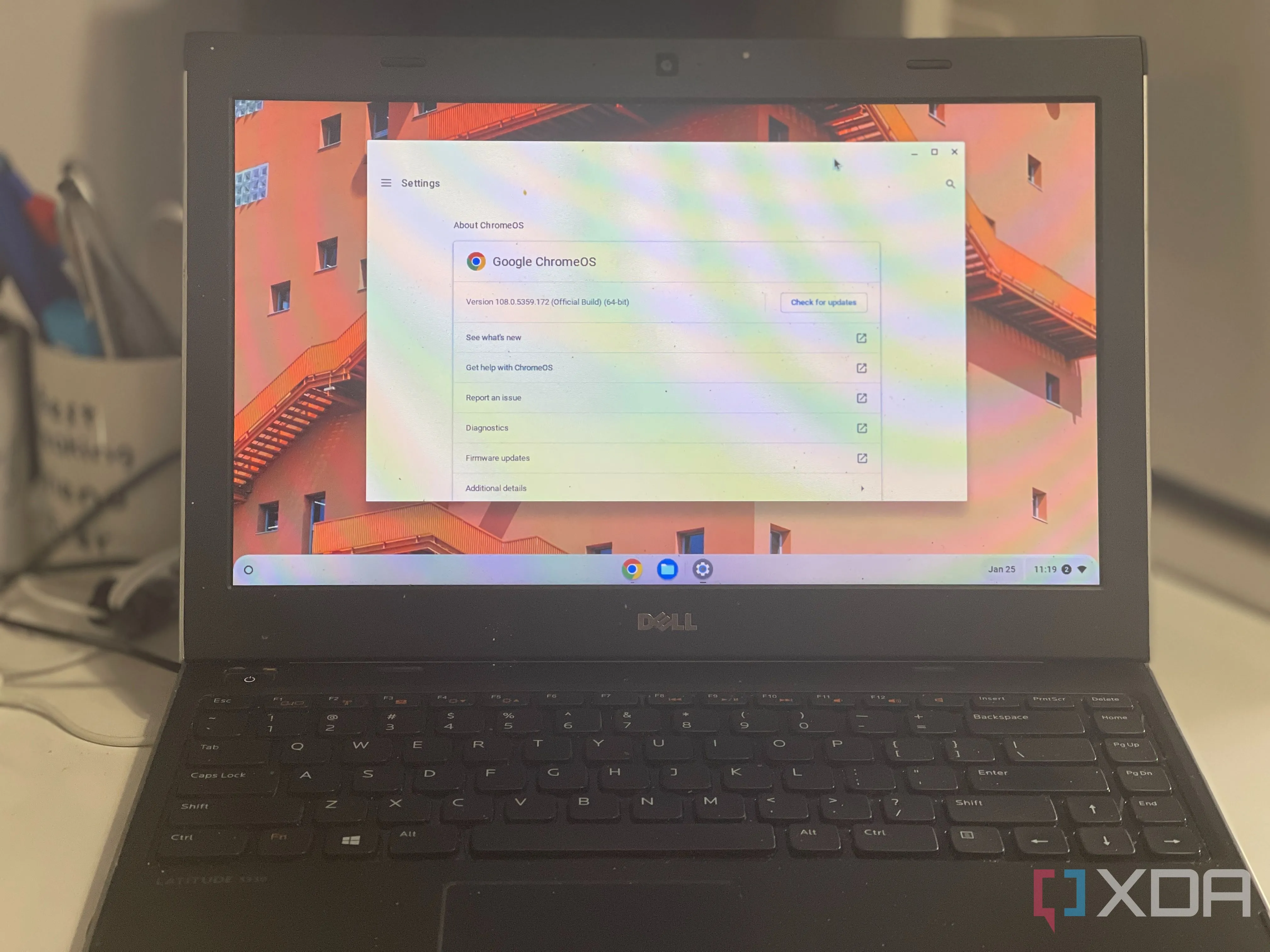 Giao diện ChromeOS Flex trên một chiếc laptop cũ, cho thấy giải pháp thay thế cho Windows 10.