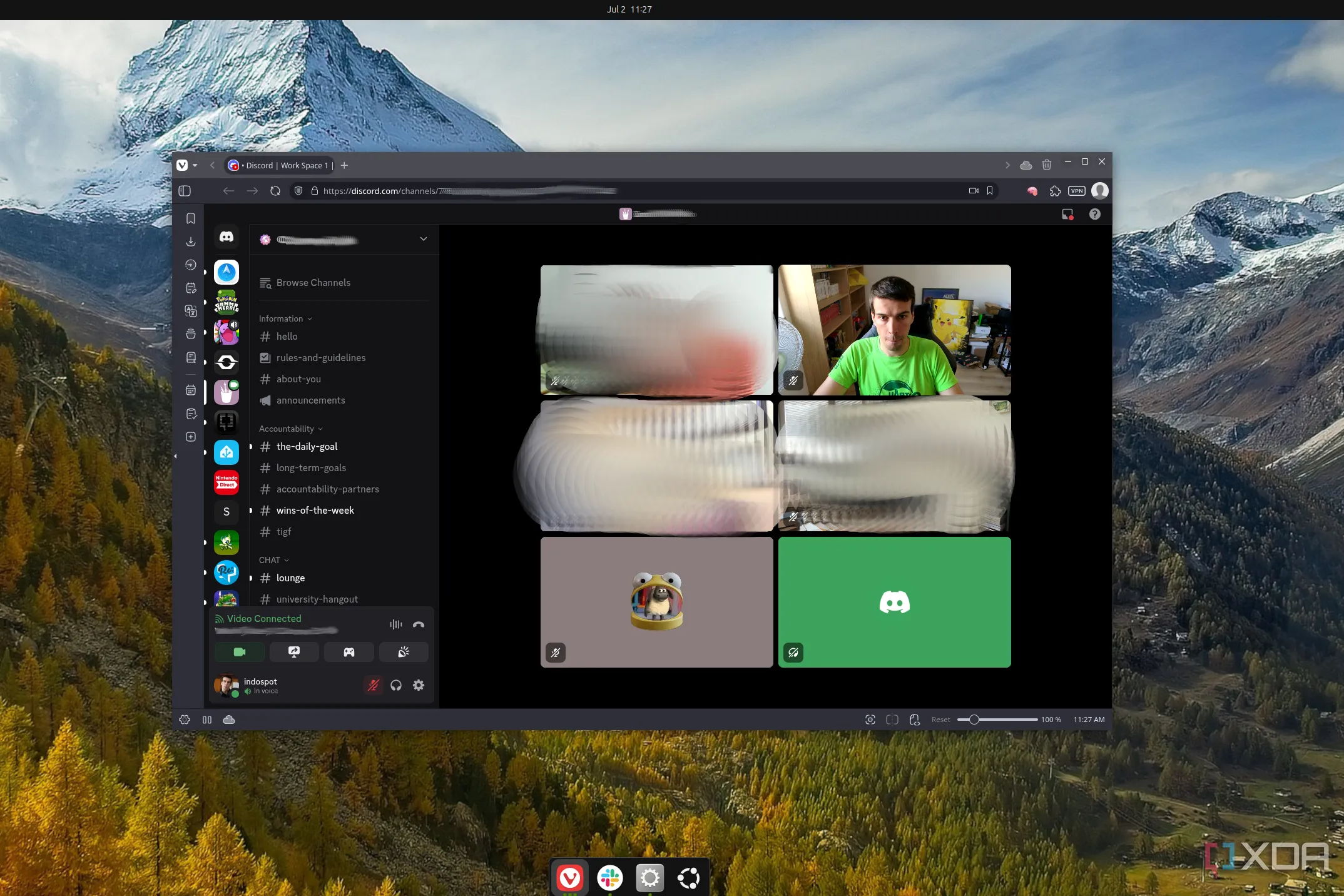 Giao diện cuộc gọi Discord đang hoạt động trong trình duyệt Vivaldi trên hệ điều hành Linux, minh họa khả năng kết nối ổn định