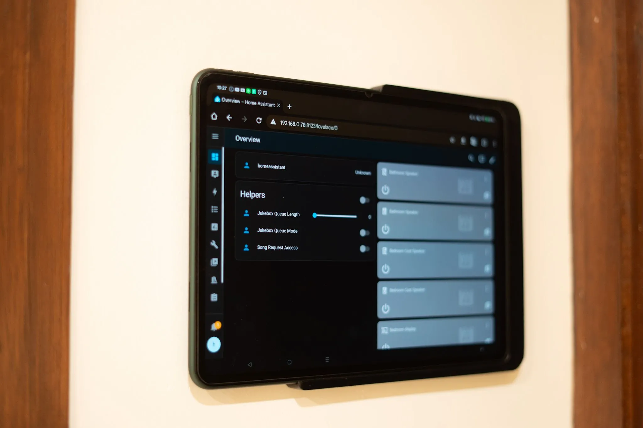 Giao diện Home Assistant Jukebox Helpers, thể hiện khả năng quản lý và tự động hóa các thiết bị trong nhà thông minh