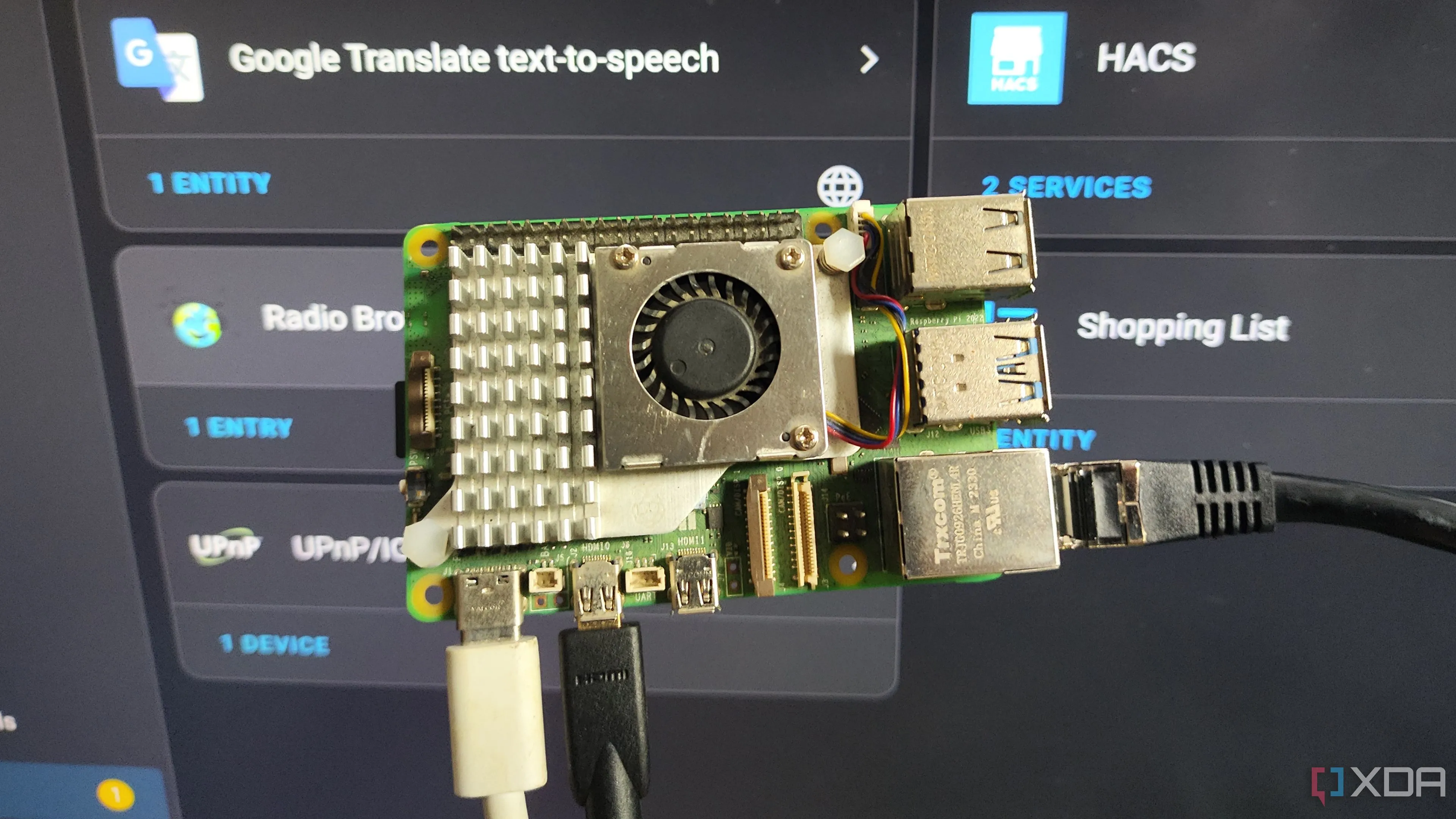 Giao diện Home Assistant thân thiện đang chạy trên một Raspberry Pi 5, thể hiện khả năng tự động hóa mạnh mẽ