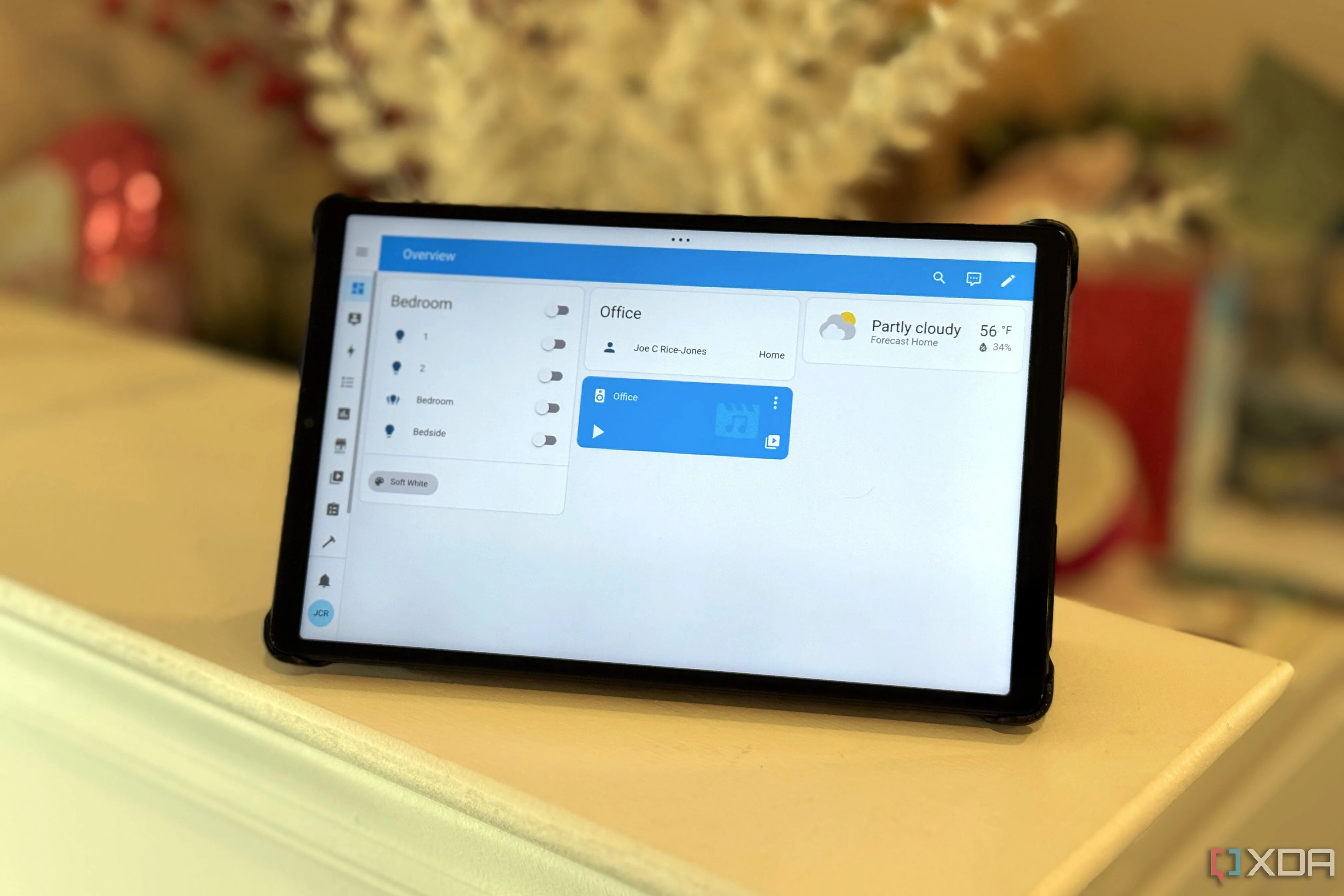 Giao diện Home Assistant trên máy tính bảng Android hiển thị các thiết bị và tự động hóa nhà thông minh