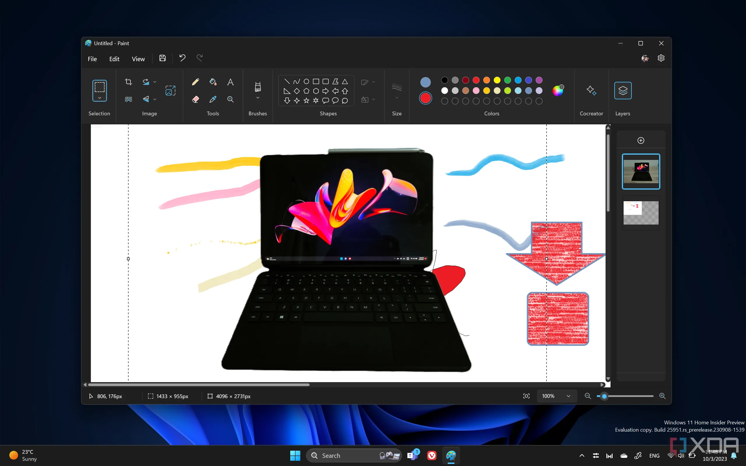 Giao diện Microsoft Paint trên Windows 11 đang hiển thị tùy chọn lớp (layers) cho việc chỉnh sửa hình ảnh
