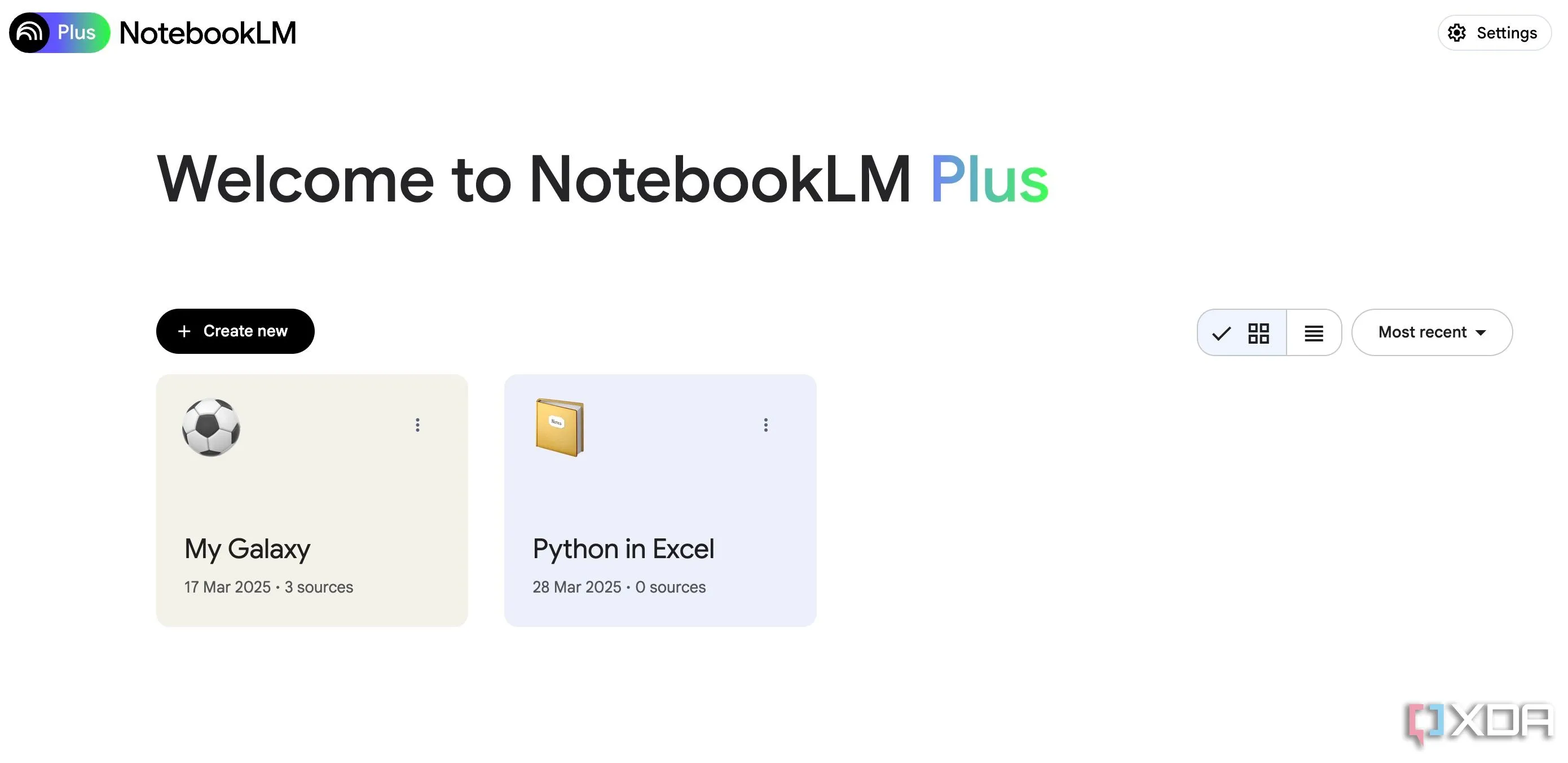 Giao diện NotebookLM với các nguồn tài liệu và cửa sổ chat AI