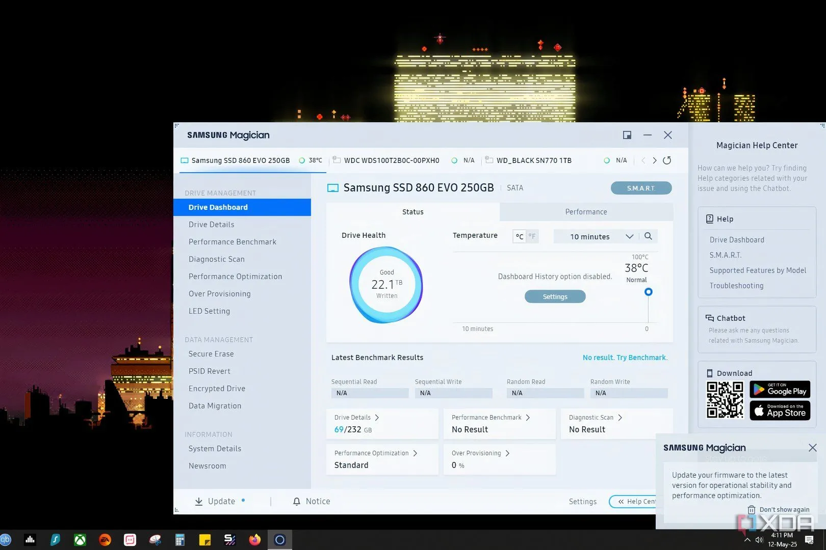 Giao diện phần mềm Samsung Magician trên Windows 10 hiển thị tùy chọn cập nhật firmware cho ổ cứng SSD