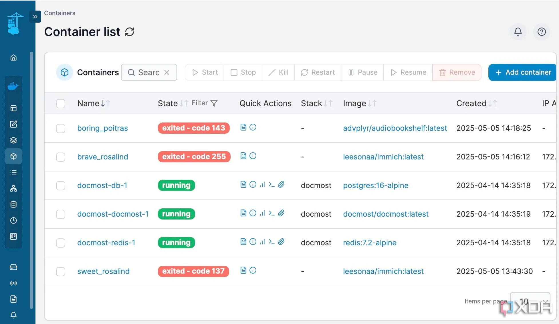 Giao diện quản lý Portainer trực quan trên nền web, giúp người dùng dễ dàng kiểm soát các Docker container