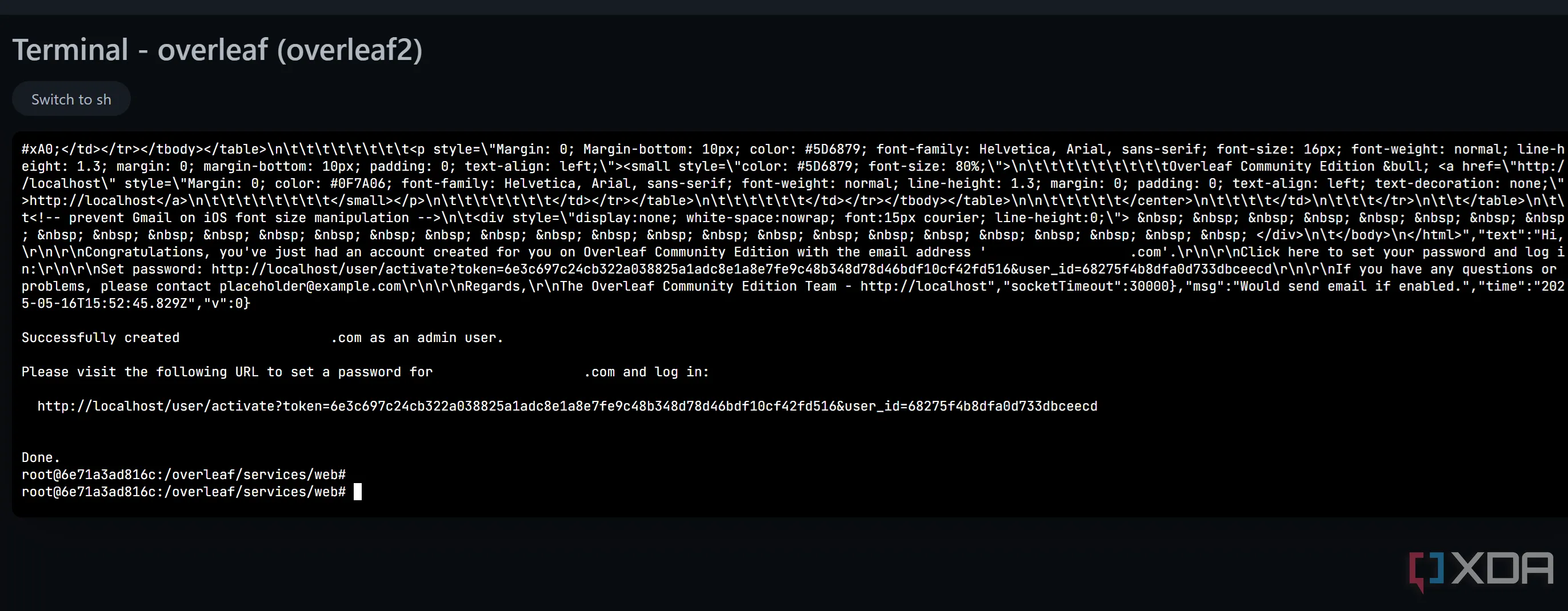 Giao diện terminal hiển thị các lệnh cấu hình cho Overleaf tự host trên Docker