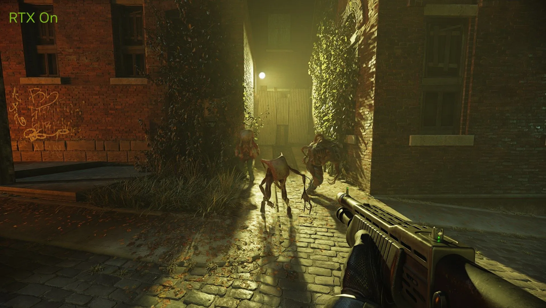 Half-Life 2 RTX với đồ họa cải tiến, thể hiện sự khác biệt rõ rệt so với bản gốc