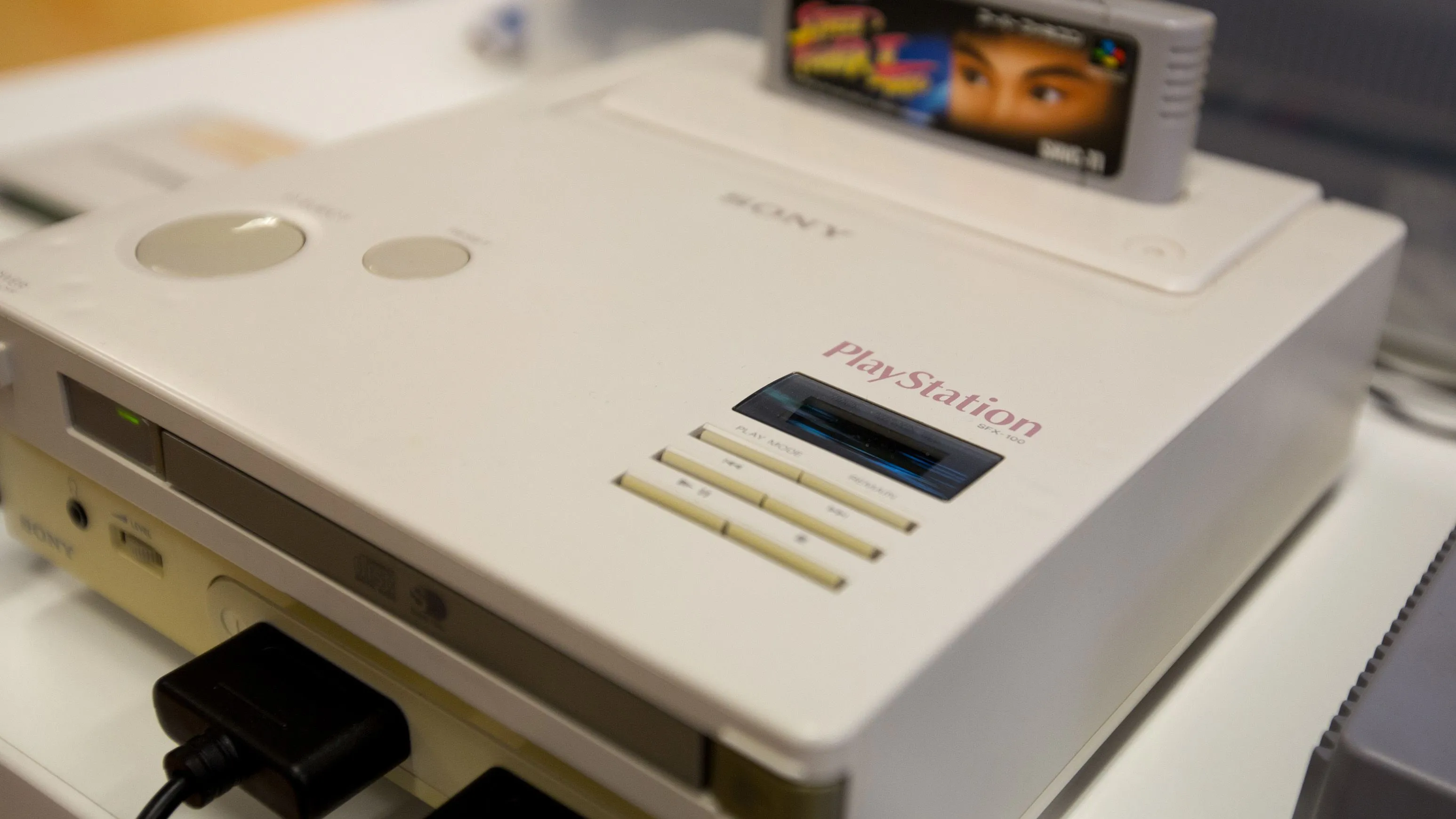 Hình ảnh máy console Nintendo PlayStation prototype hiếm có