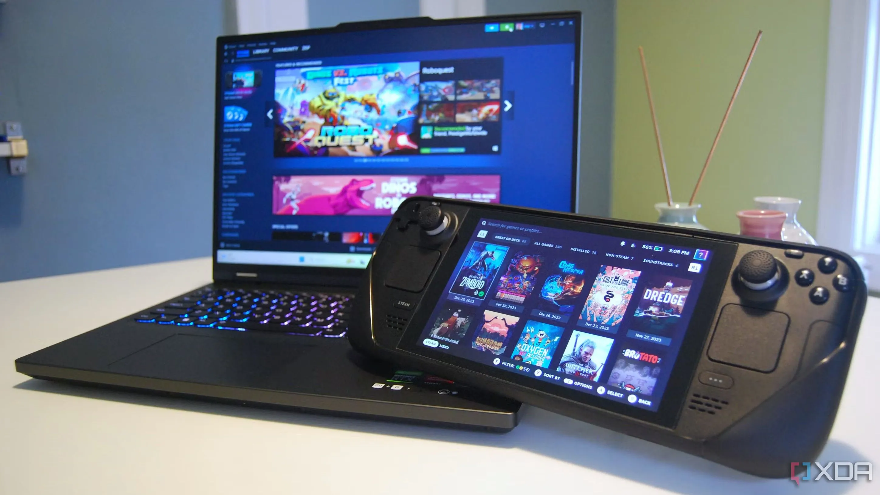 Laptop và Steam Deck hiển thị giao diện Steam Store, minh họa nhu cầu bảo mật tài khoản Steam trên các thiết bị khác nhau