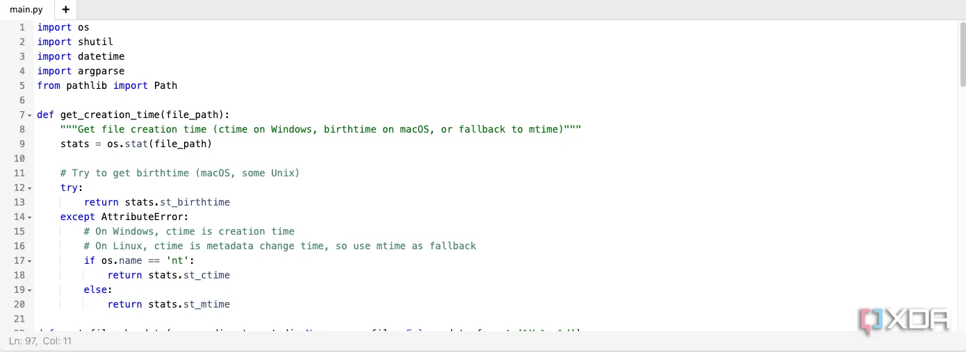 Mã Python sắp xếp tệp theo ngày, minh họa khả năng tự động hóa công việc quản lý file