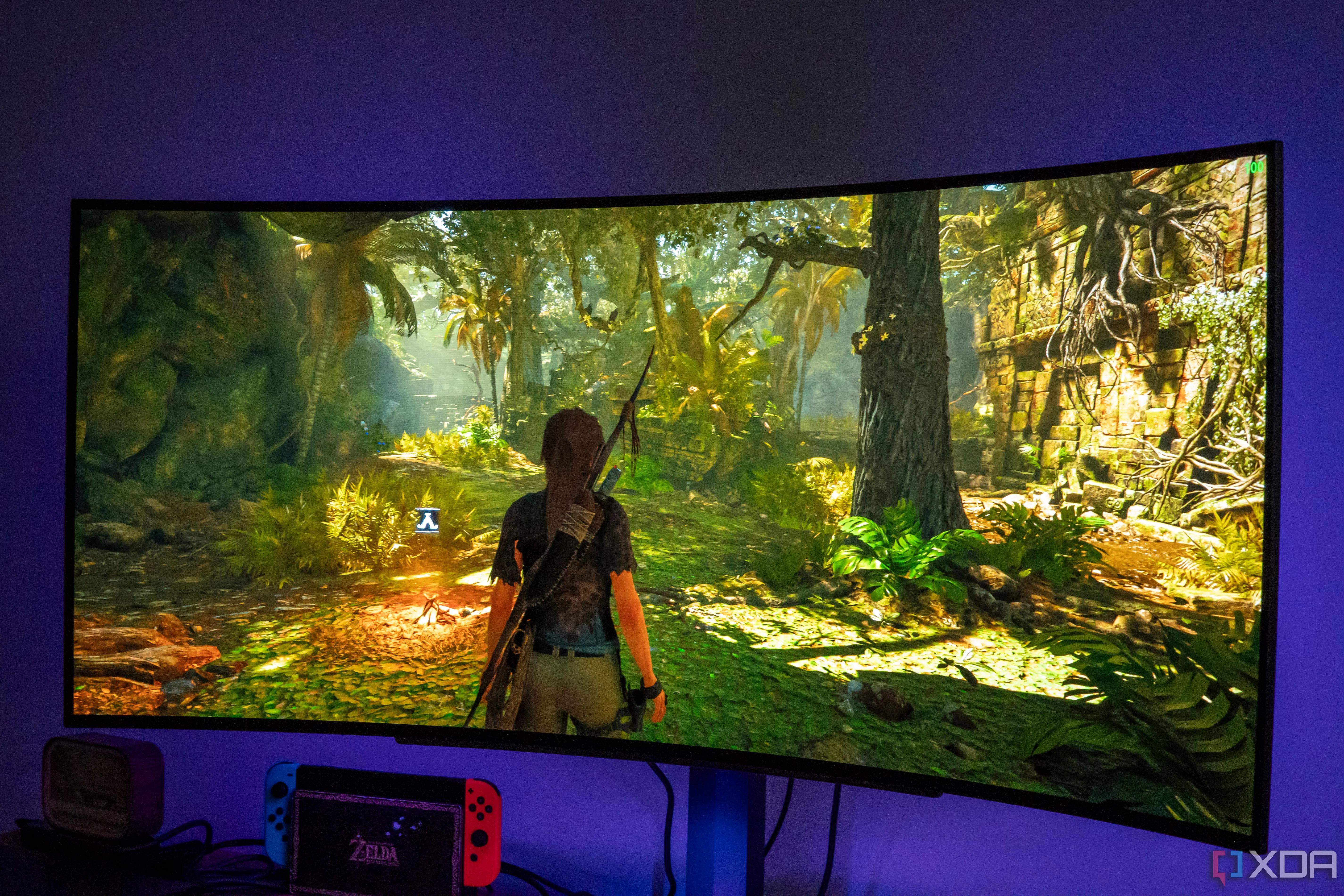 Màn hình LG UltraGear hiển thị cảnh game Shadow of the Tomb Raider sống động