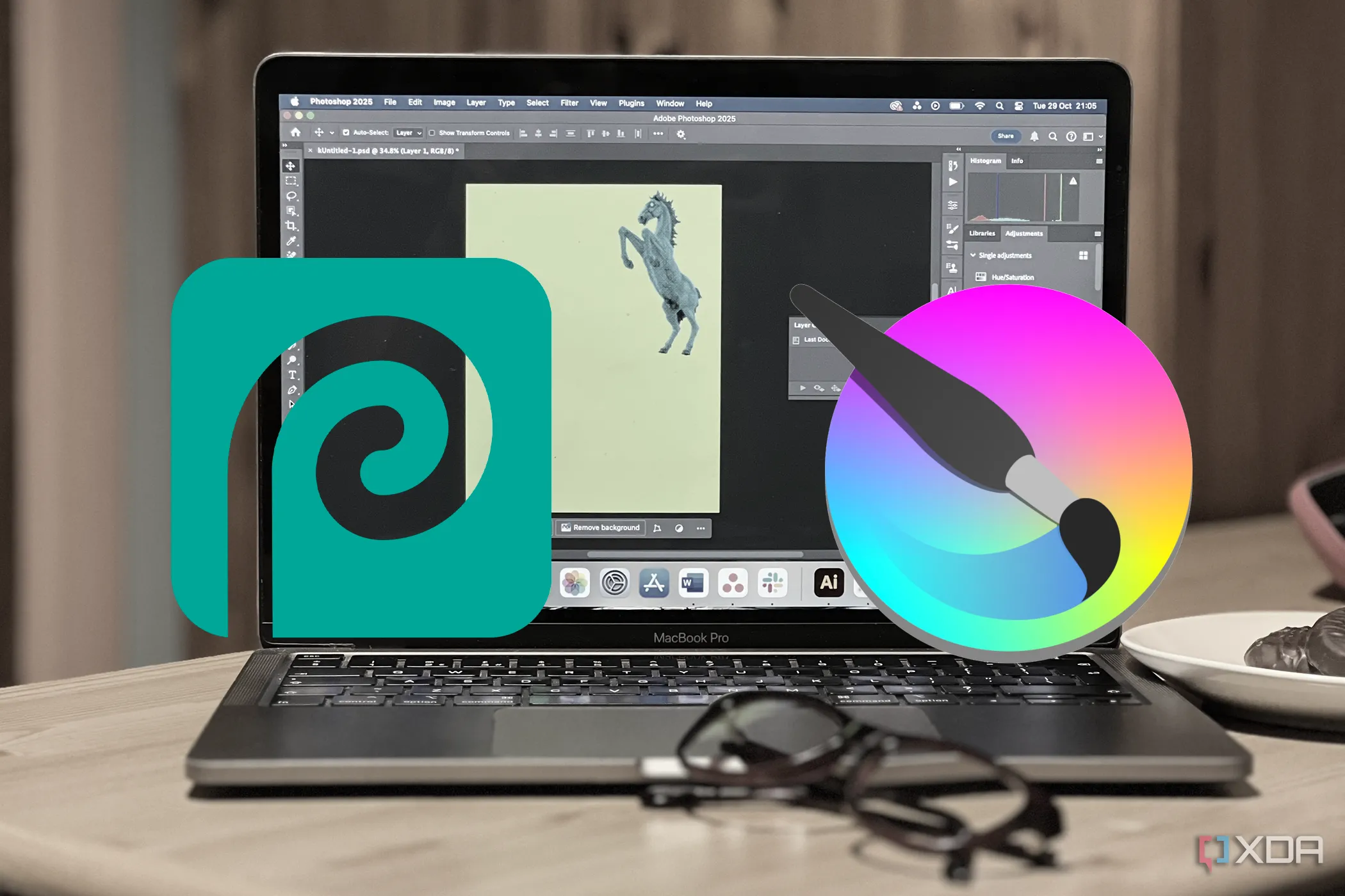 Màn hình MacBook hiển thị Photoshop cùng biểu tượng Krita và Photopea, các lựa chọn thay thế phần mềm