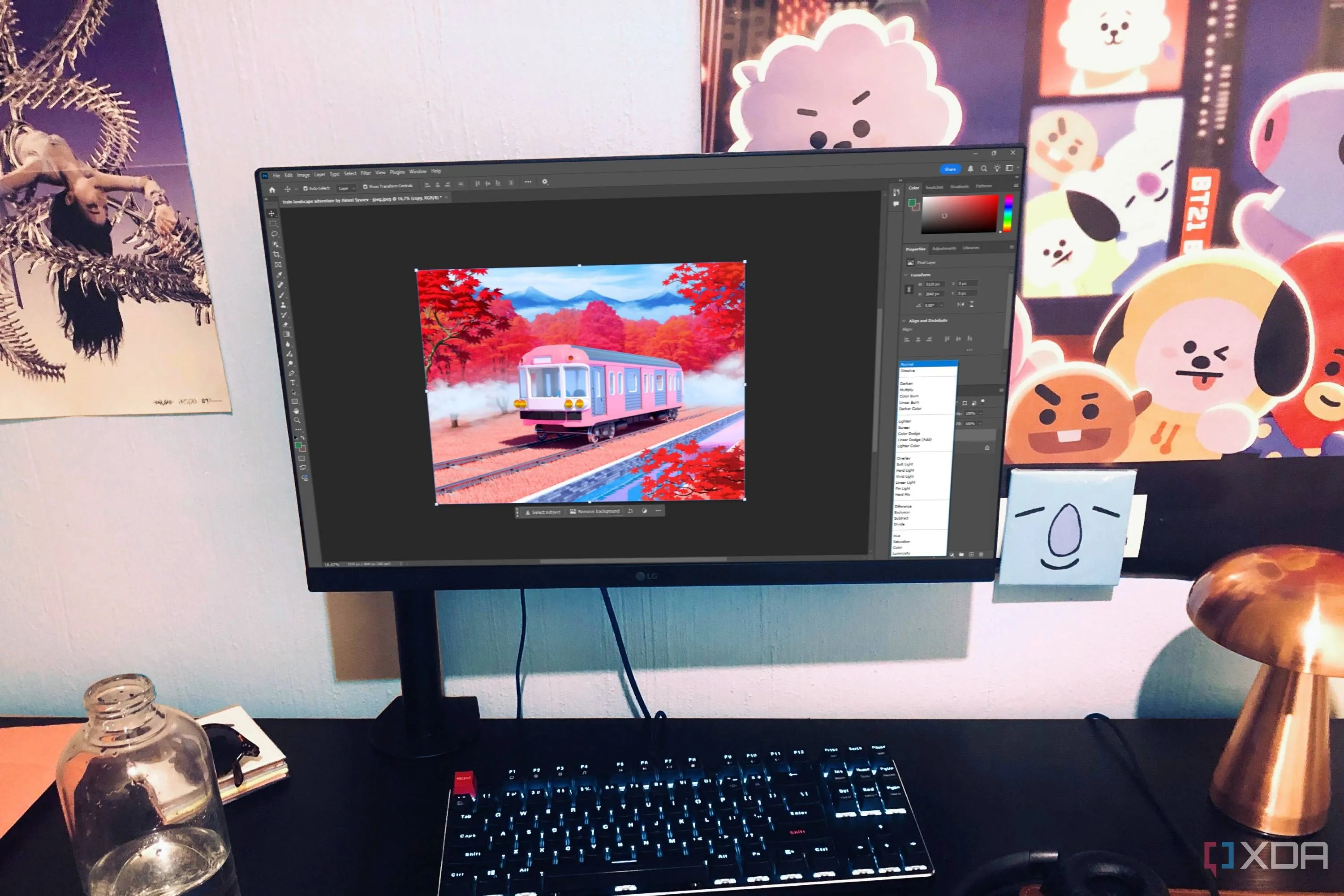 Màn hình máy tính hiển thị các chế độ hòa trộn (Blend Modes) trong Photoshop, minh họa giao diện làm việc với các tùy chọn chỉnh sửa ảnh.