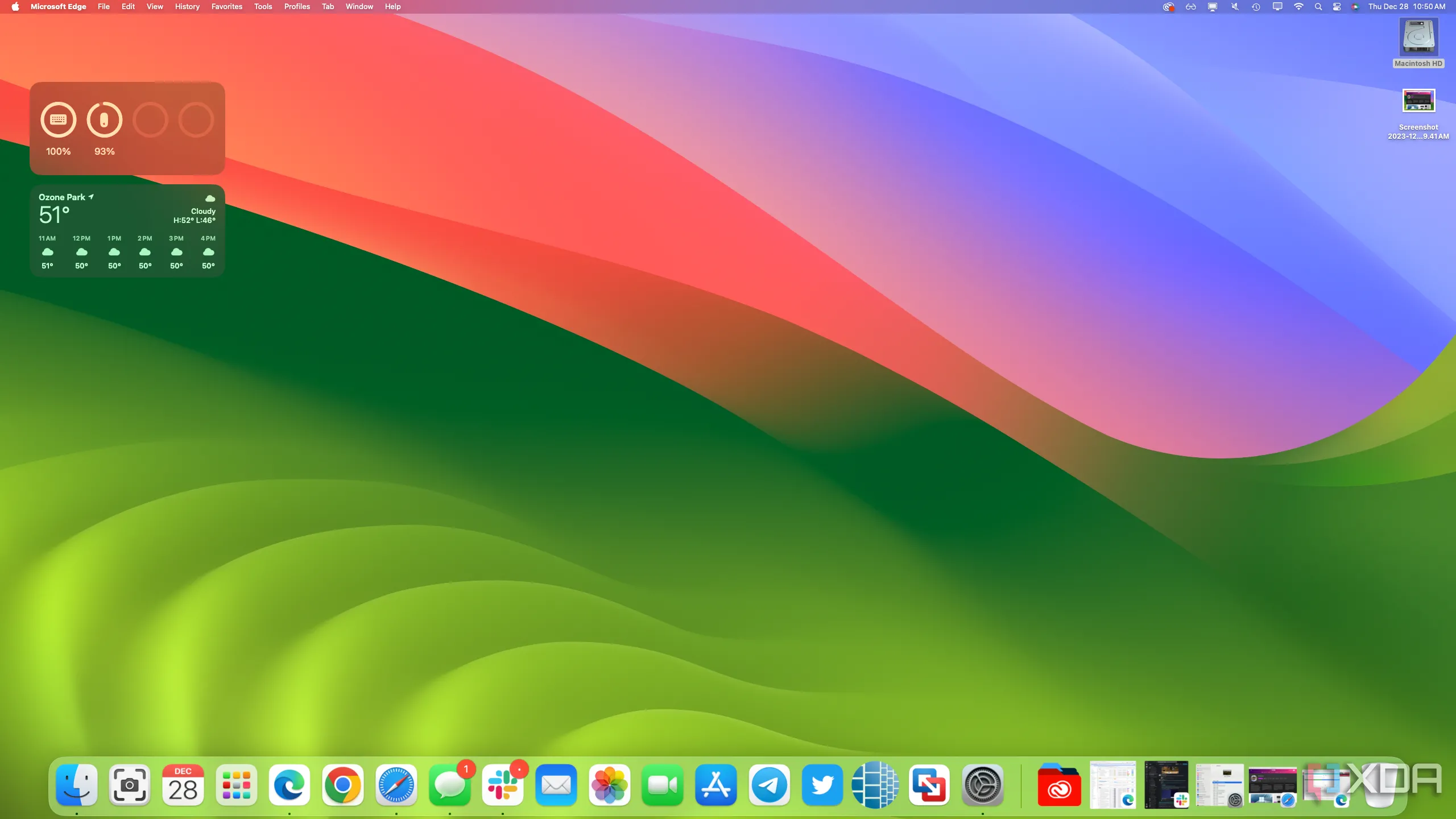 Màn hình nền macOS với Dock hiển thị các ứng dụng được ghim và đang chạy, các biểu tượng tự động thu nhỏ
