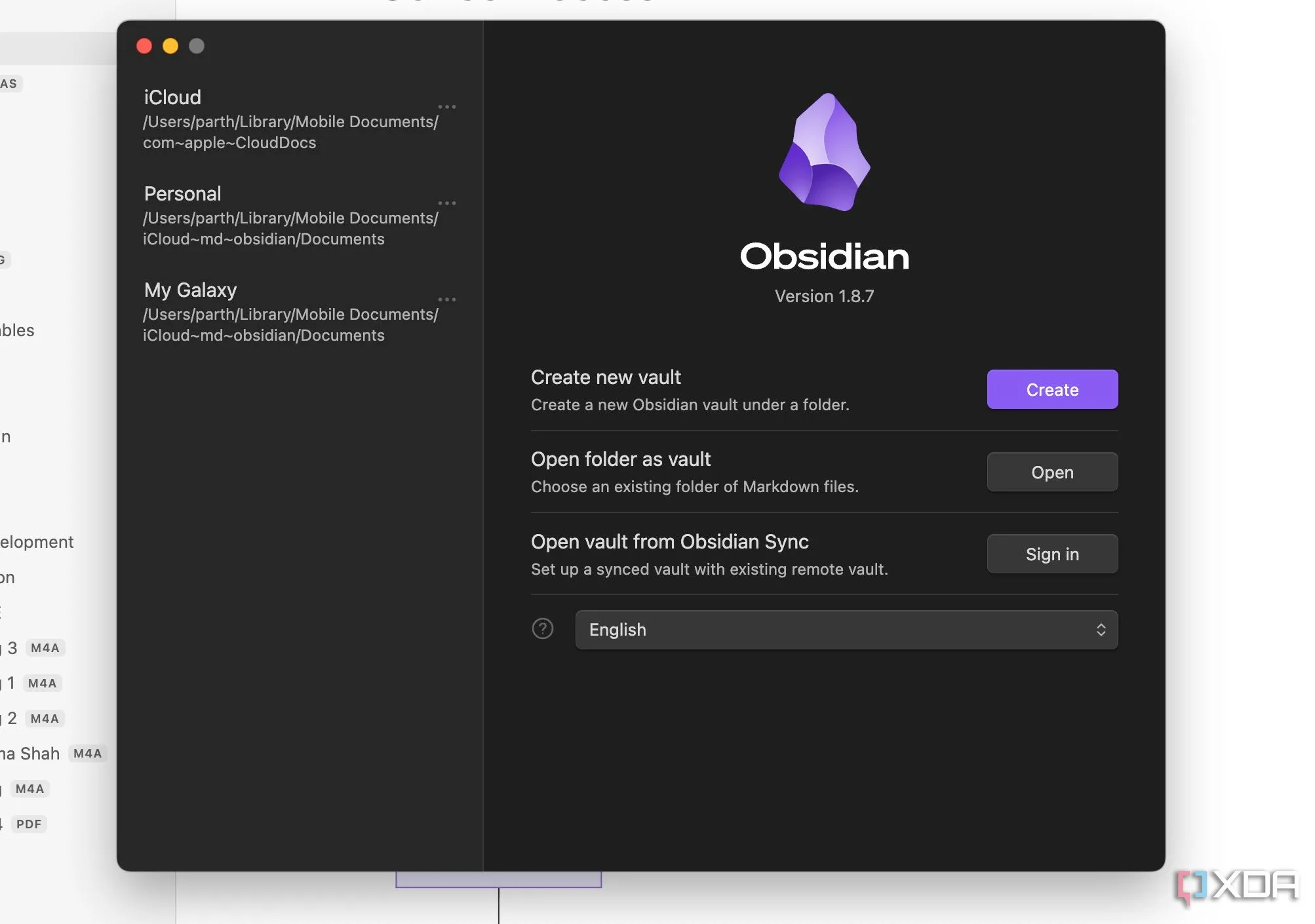 Màn hình Obsidian hiển thị một vault ghi chú và các tùy chọn đồng bộ hóa đám mây như Dropbox, Google Drive, iCloud, OneDrive.
