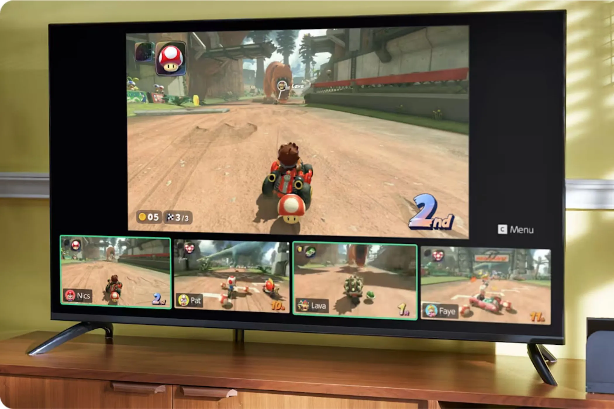 Màn hình TV hiển thị game Mario Kart trên Nintendo Switch 2 cùng Camera Switch 2