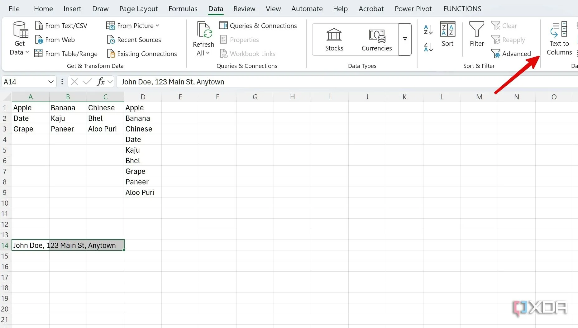 Menu Dữ liệu trong Excel với tùy chọn Text to Columns để tách cột