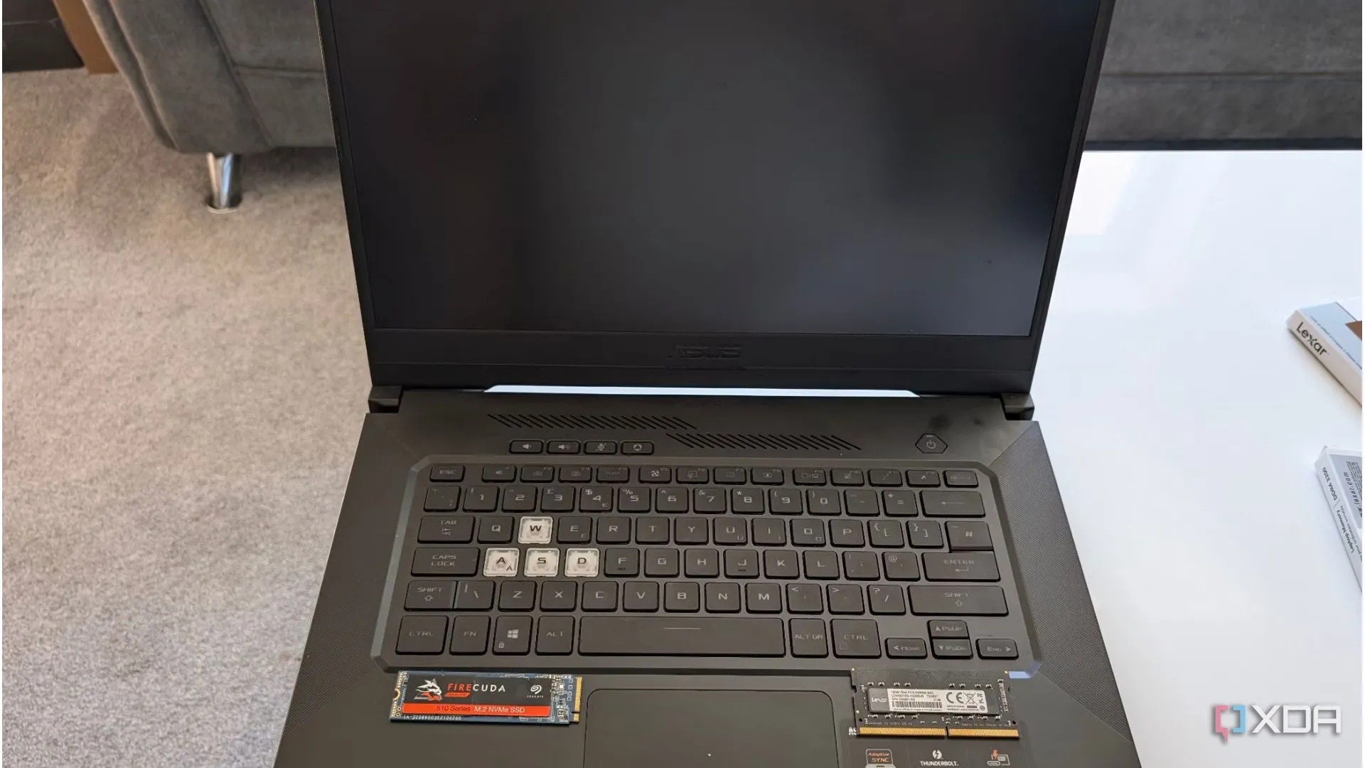 Nâng cấp linh kiện laptop dễ dàng với RAM và ổ NVMe